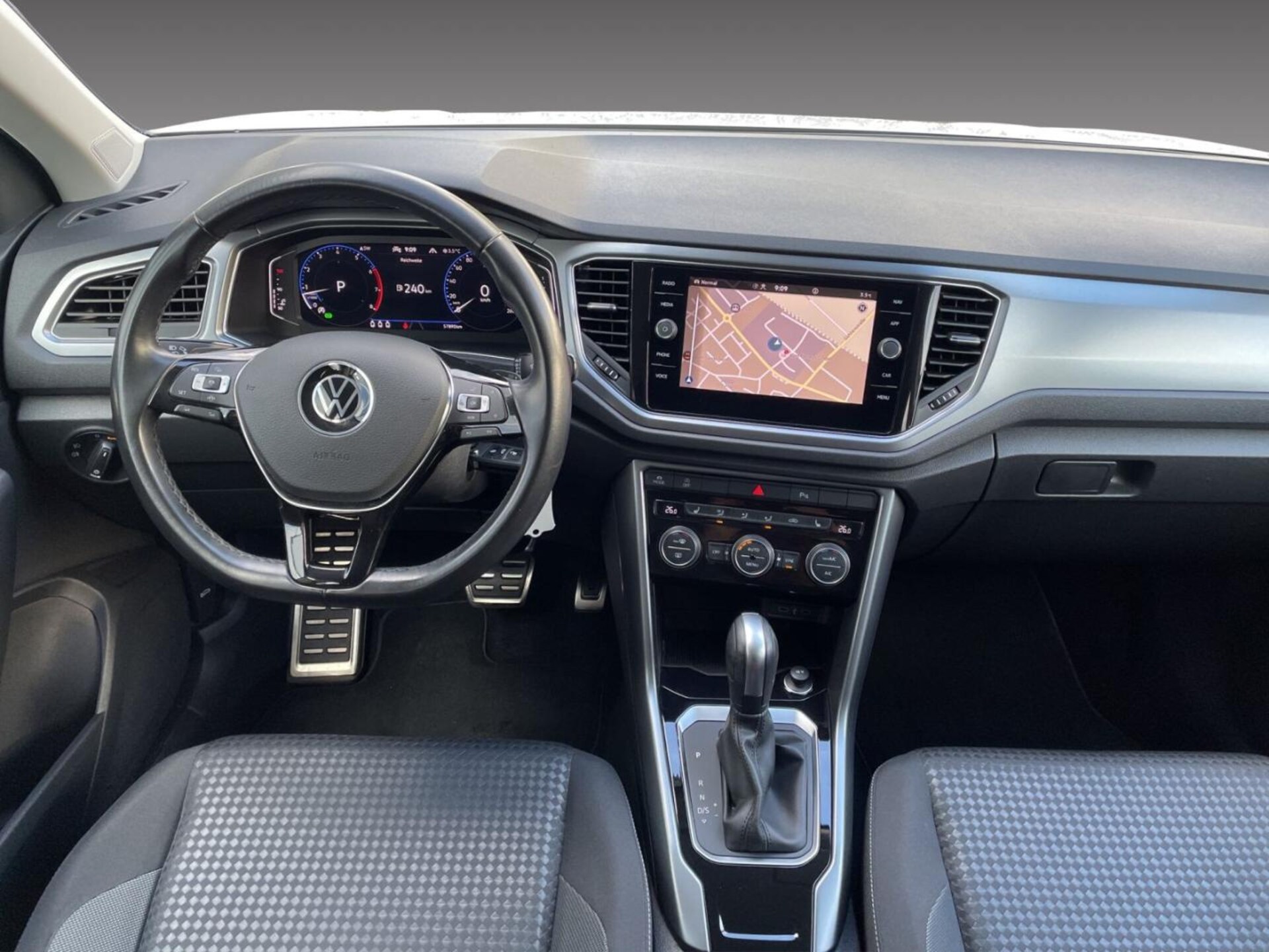 Volkswagen T-Roc Active