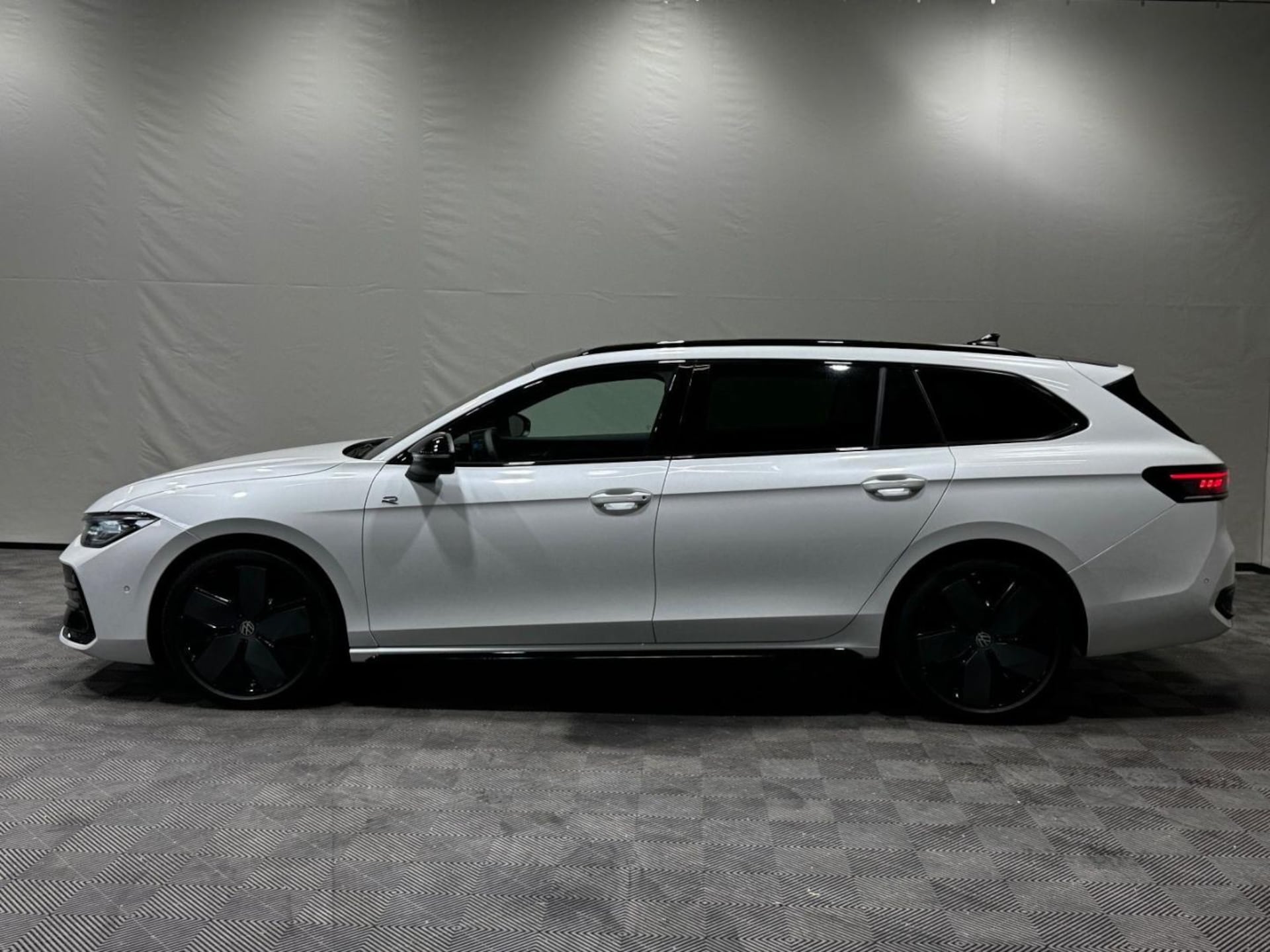 Volkswagen Passat R-Line