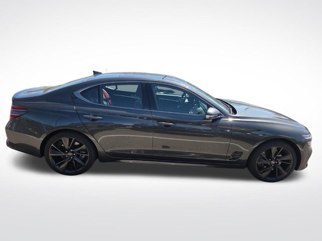 2023 Genesis G70