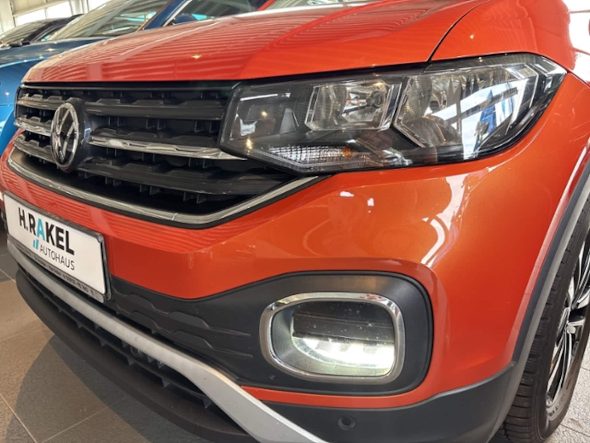 Volkswagen T-Cross United