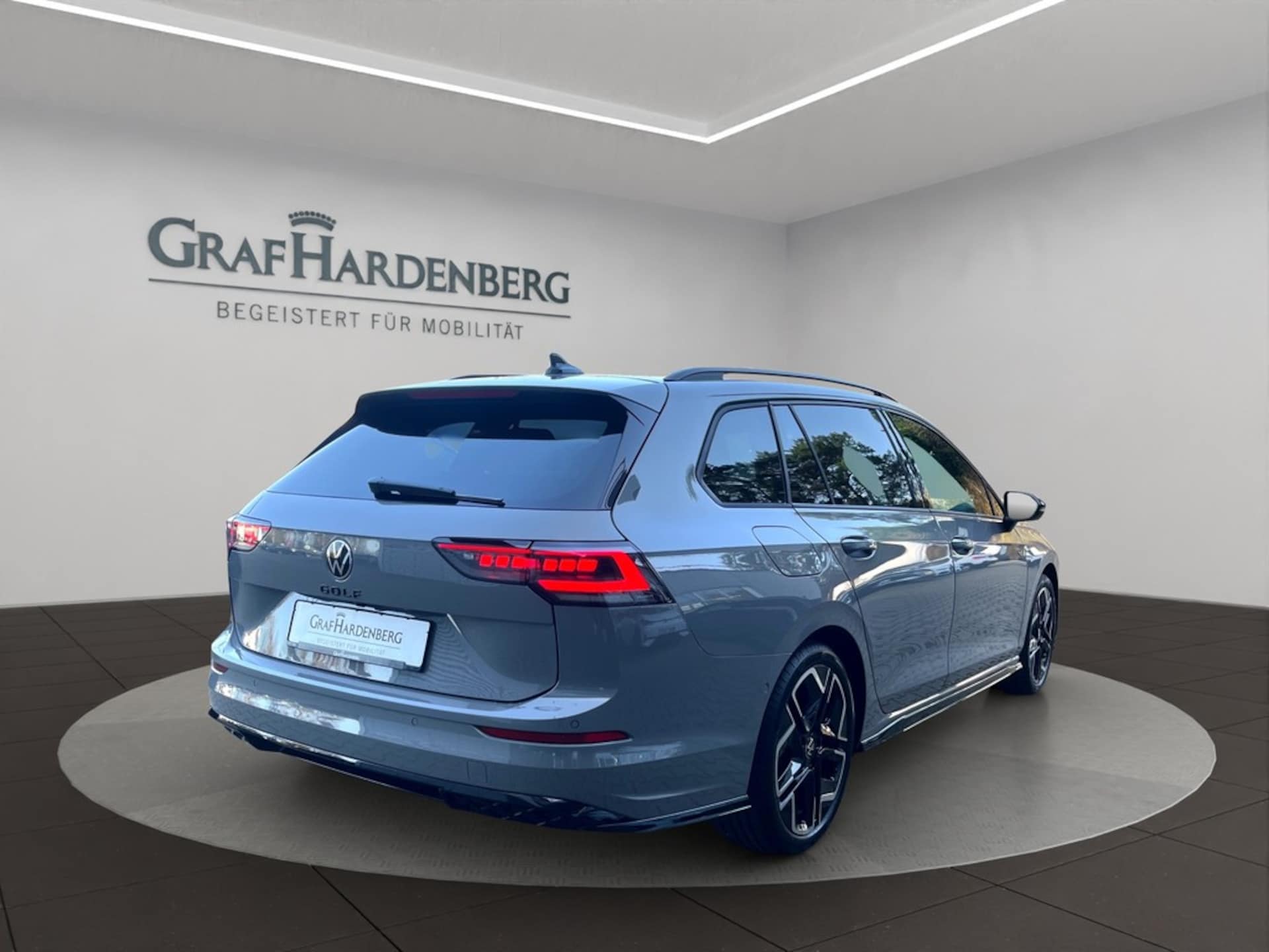 Volkswagen Golf Variant R-Line