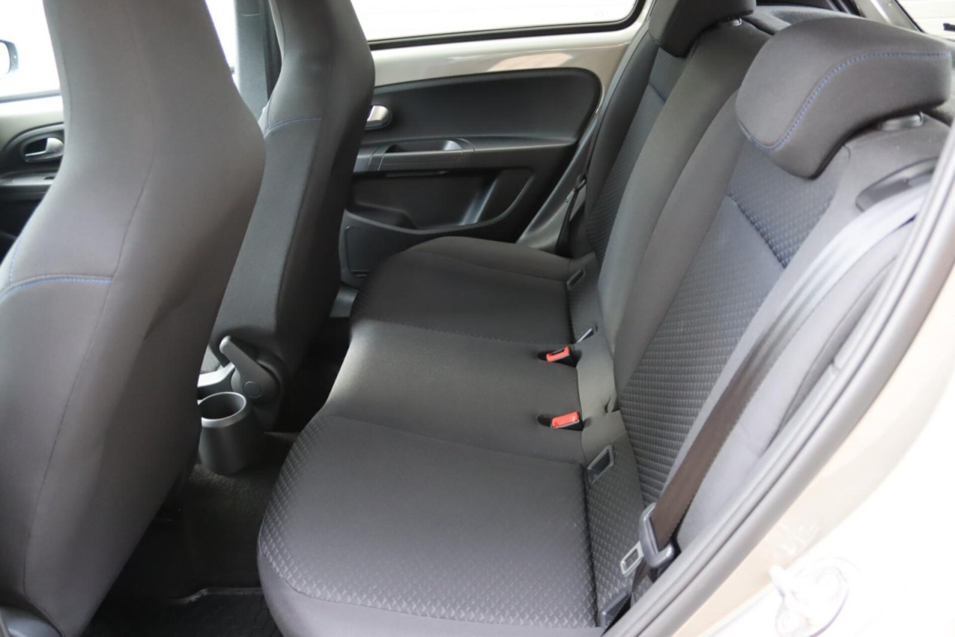 Volkswagen up! UNITED
