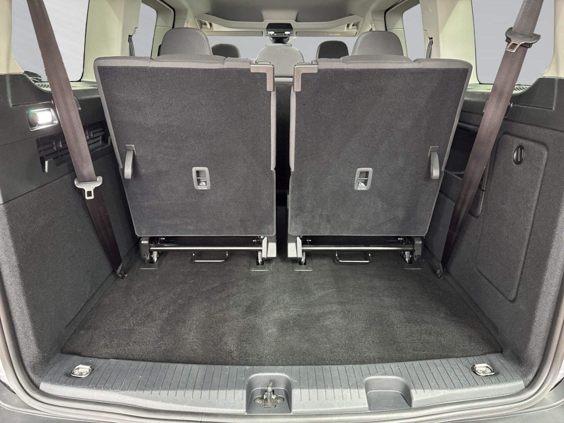 Volkswagen Caddy Maxi Basis-Modell