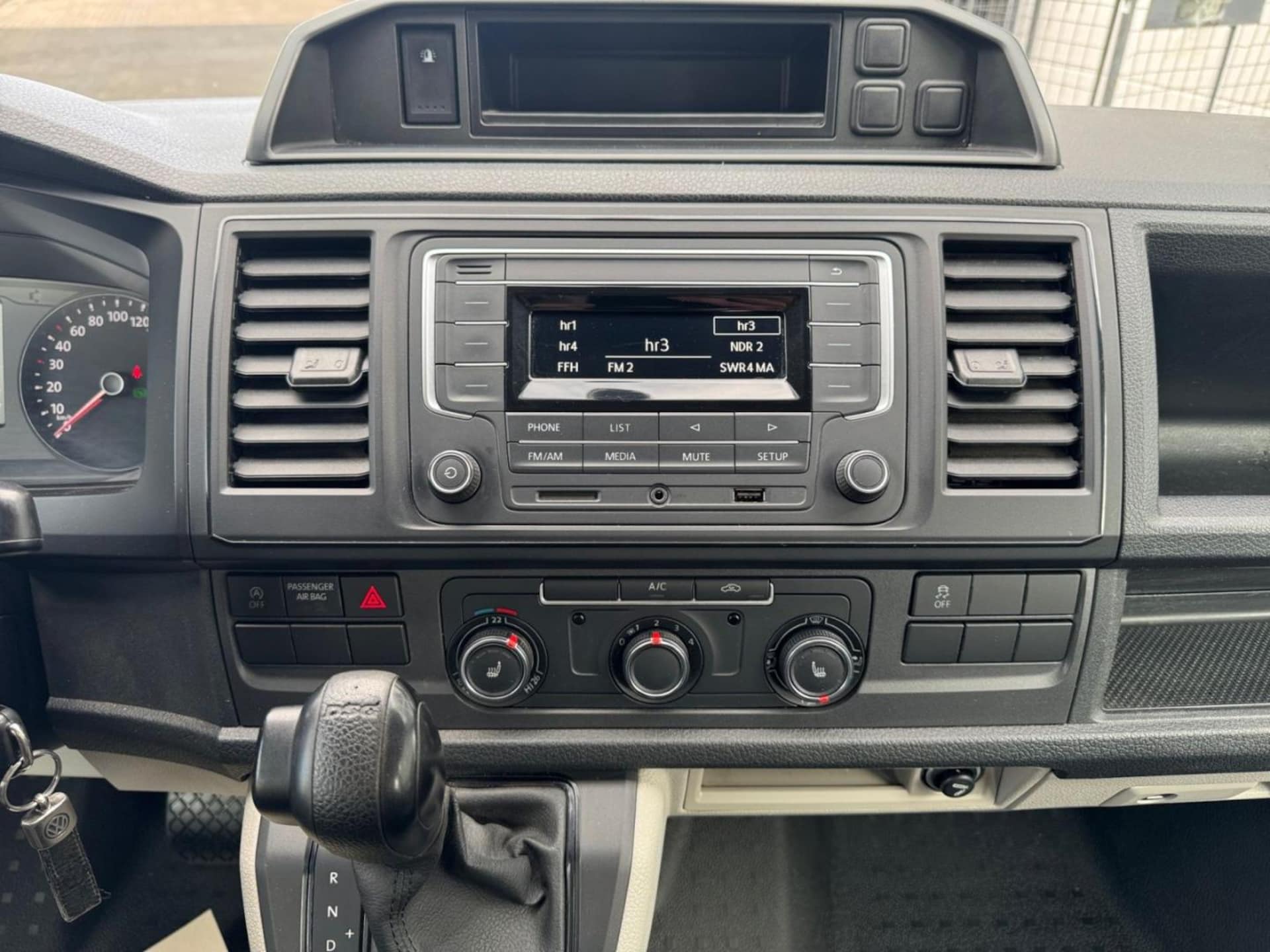 Volkswagen T6 Transporter Doppelkabine langer Radstand SC