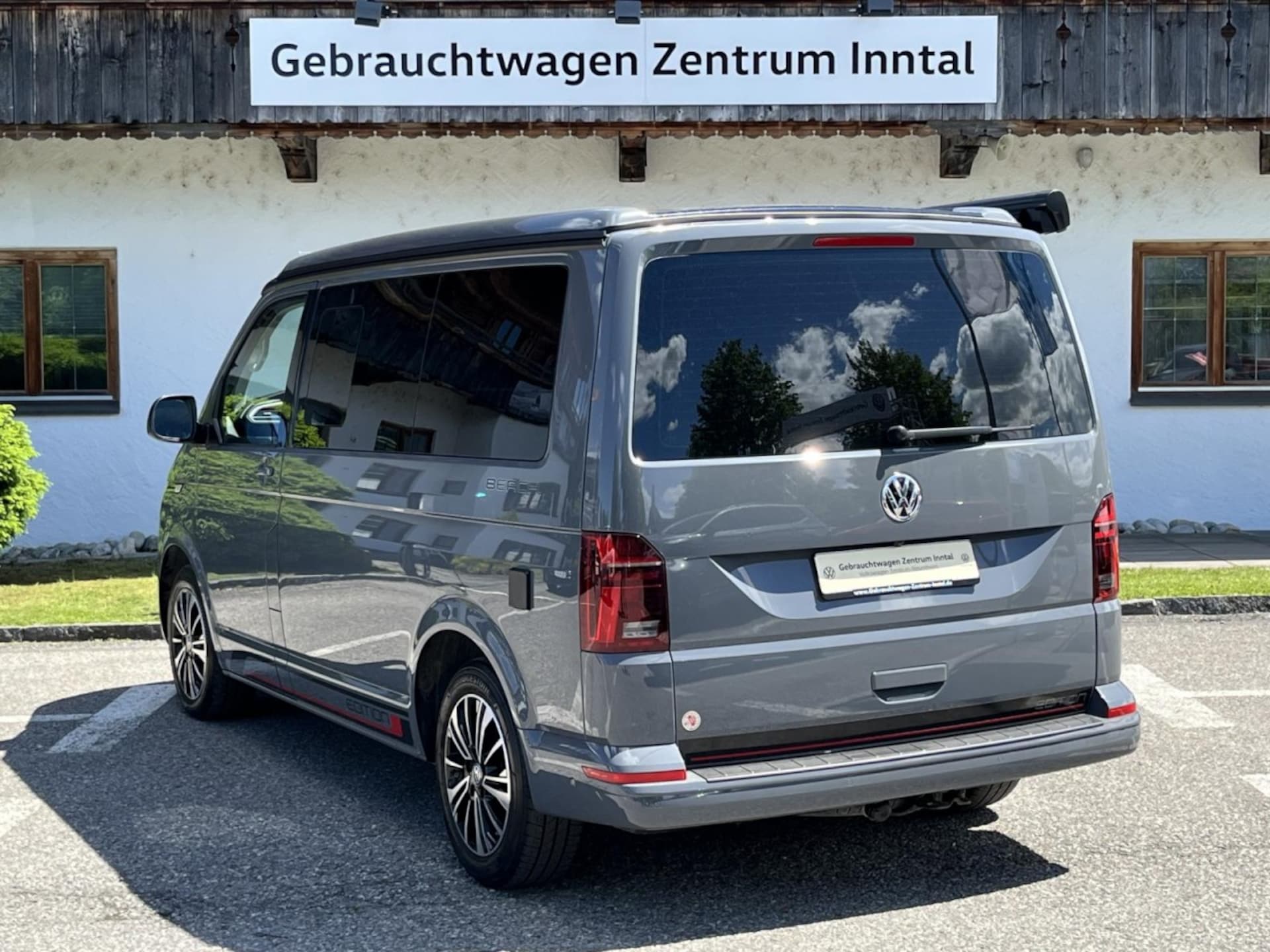 Volkswagen T6.1 California Beach