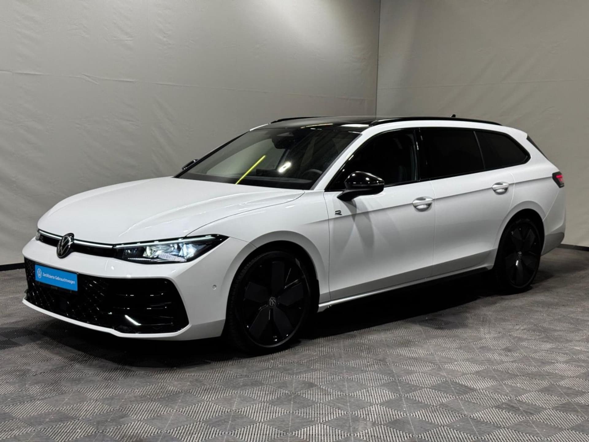 Volkswagen Passat R-Line