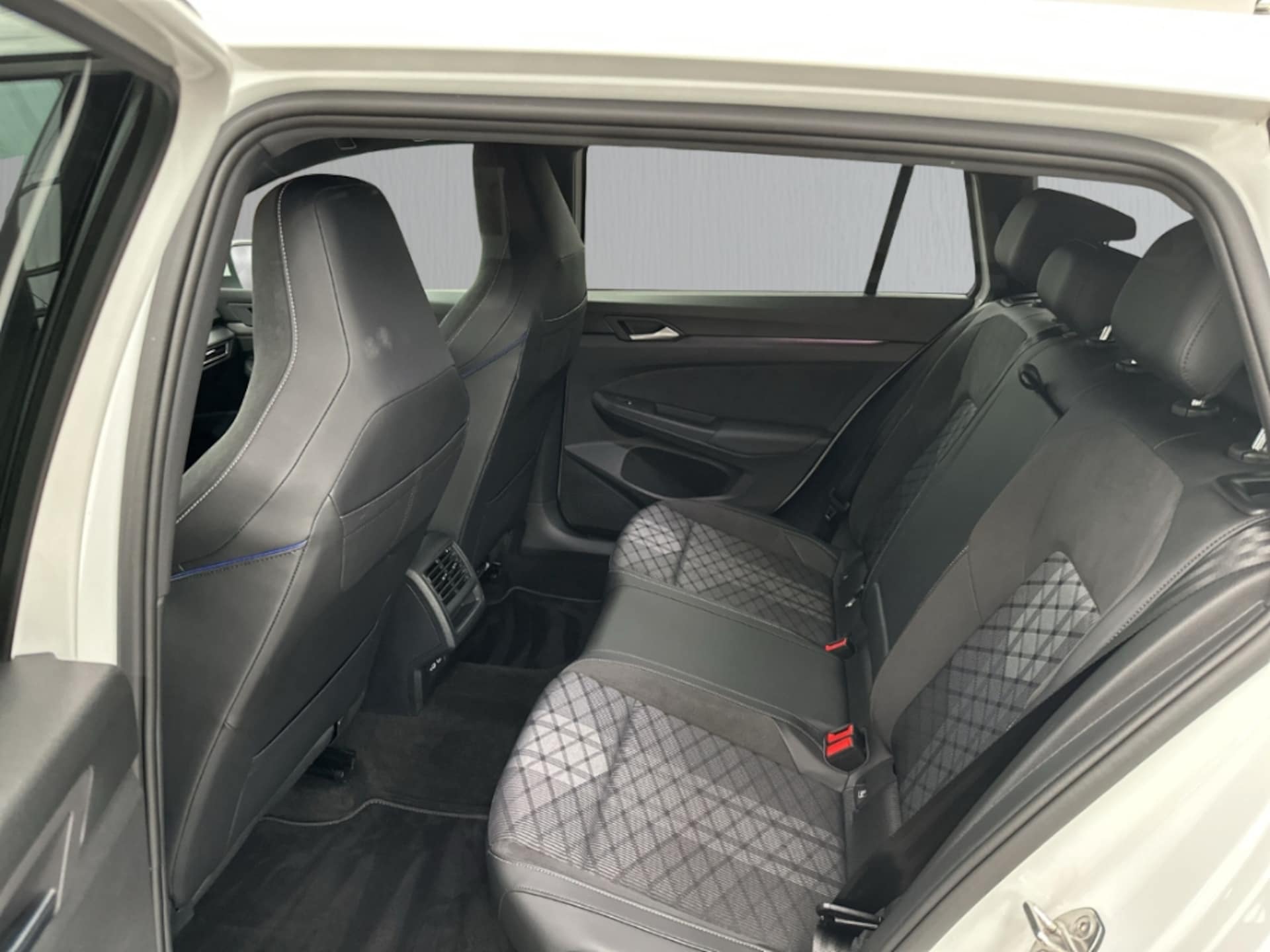 Volkswagen Golf Variant R-Line