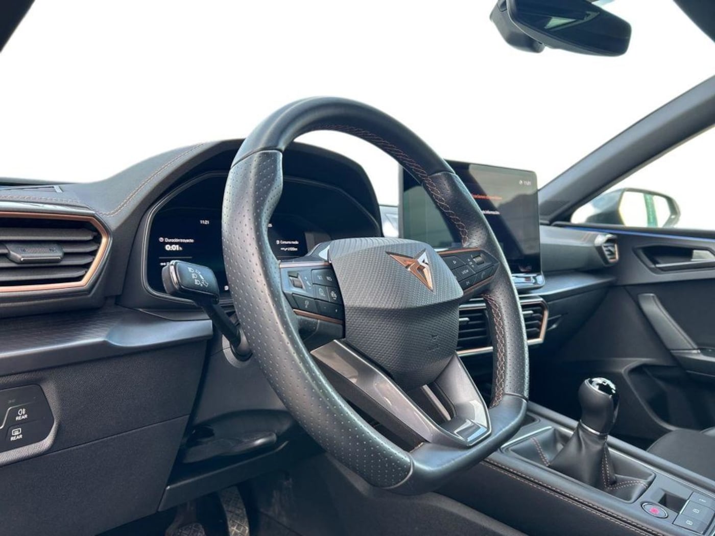 CUPRA Leon Sportstourer 1.5 TSI 110 kW (150 CV) — photo 9
