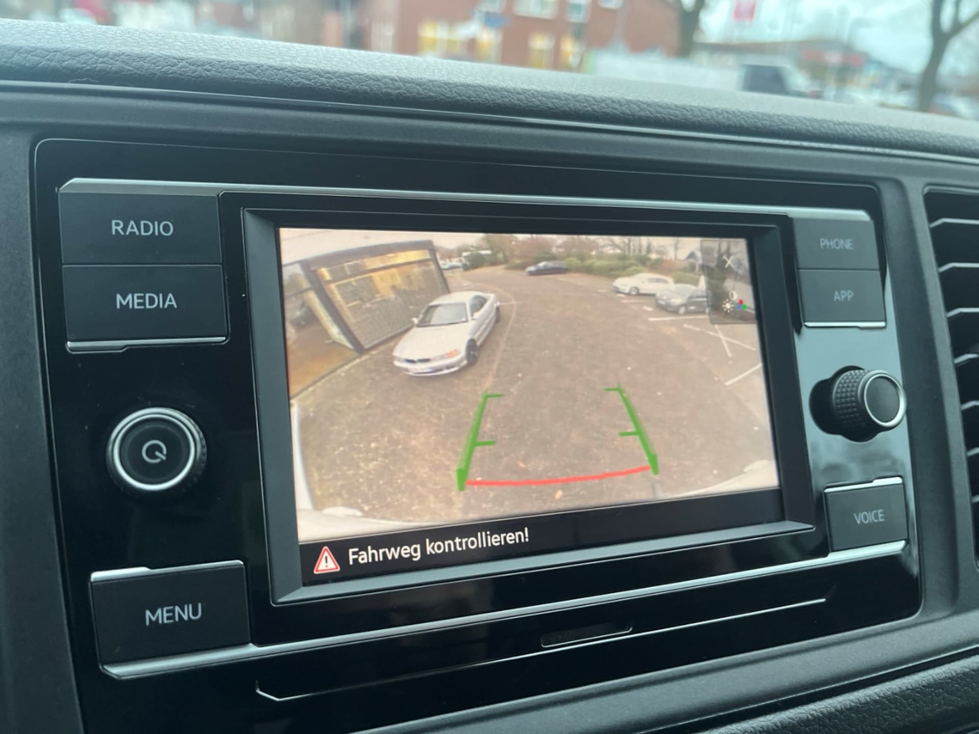 Volkswagen Crafter Kasten mittlerer Radstand