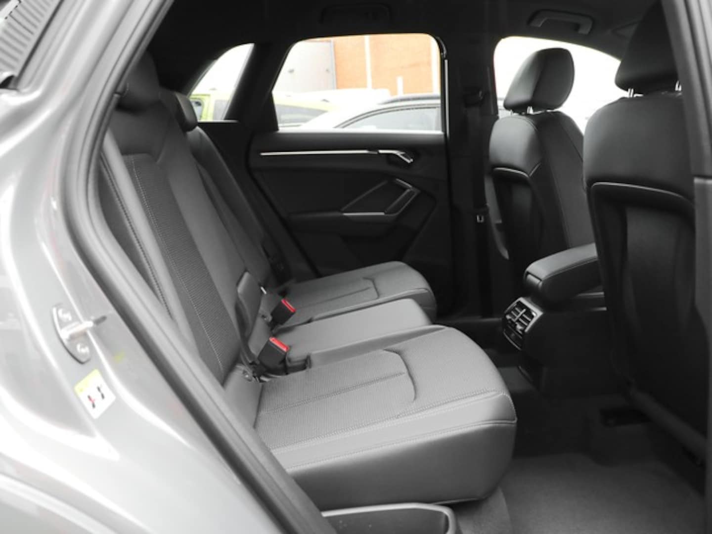 Bild über Audi Q3 TFSI 110 kW S tronic - für weitere Informationen kontaktieren Sie den Audi Partner