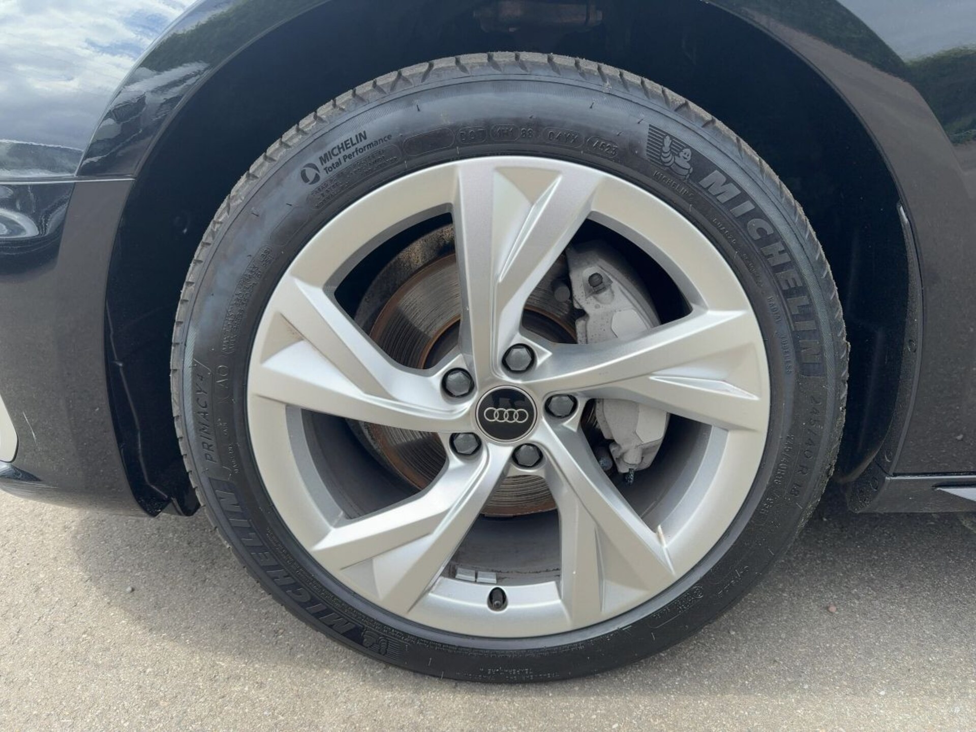 Audi A4 Avant S line