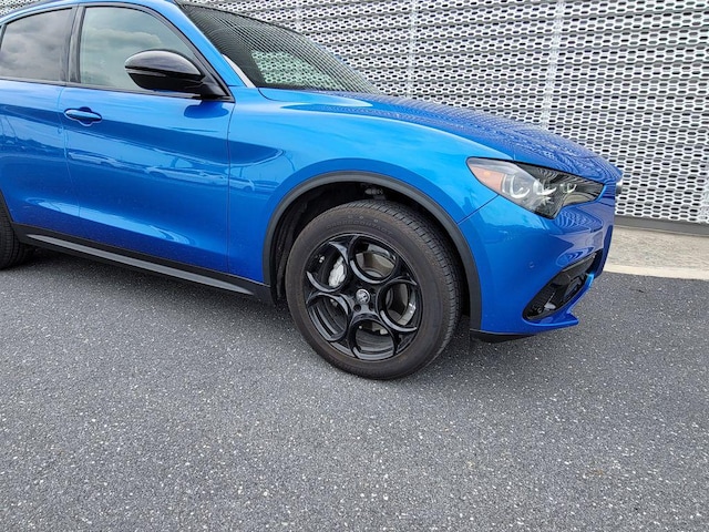 2025 Alfa Romeo Stelvio