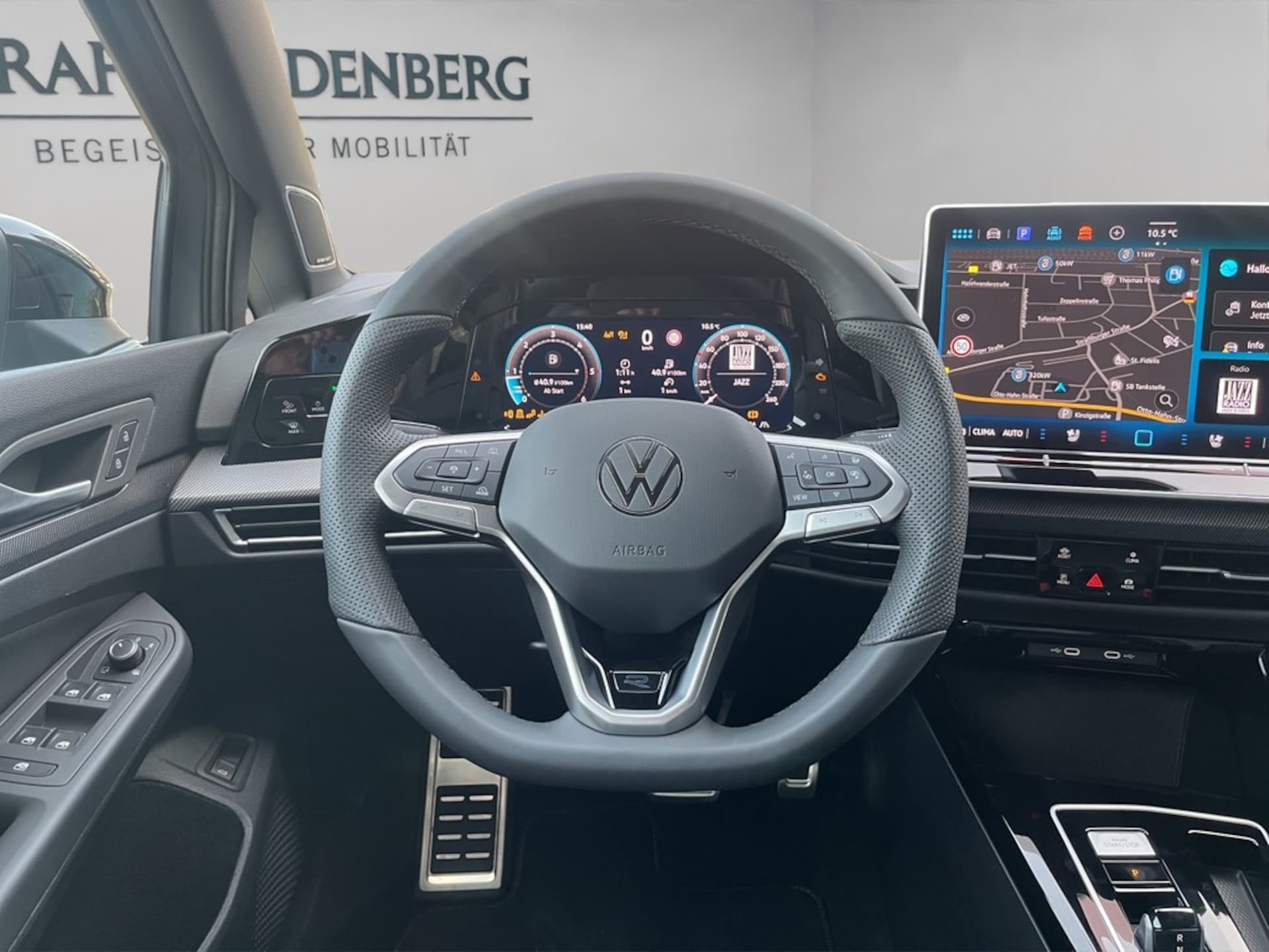 Volkswagen Golf Variant R-Line