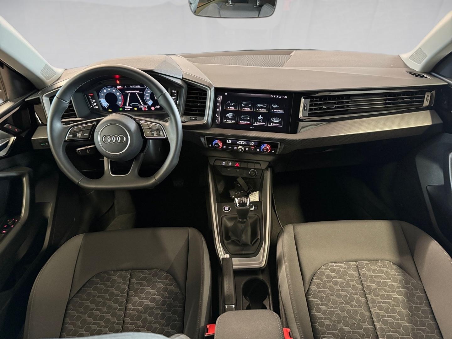 Bild über Audi A1 Sportback advanced 30 TFSI Schaltgetriebe - für weitere Informationen kontaktieren Sie den Audi Partner