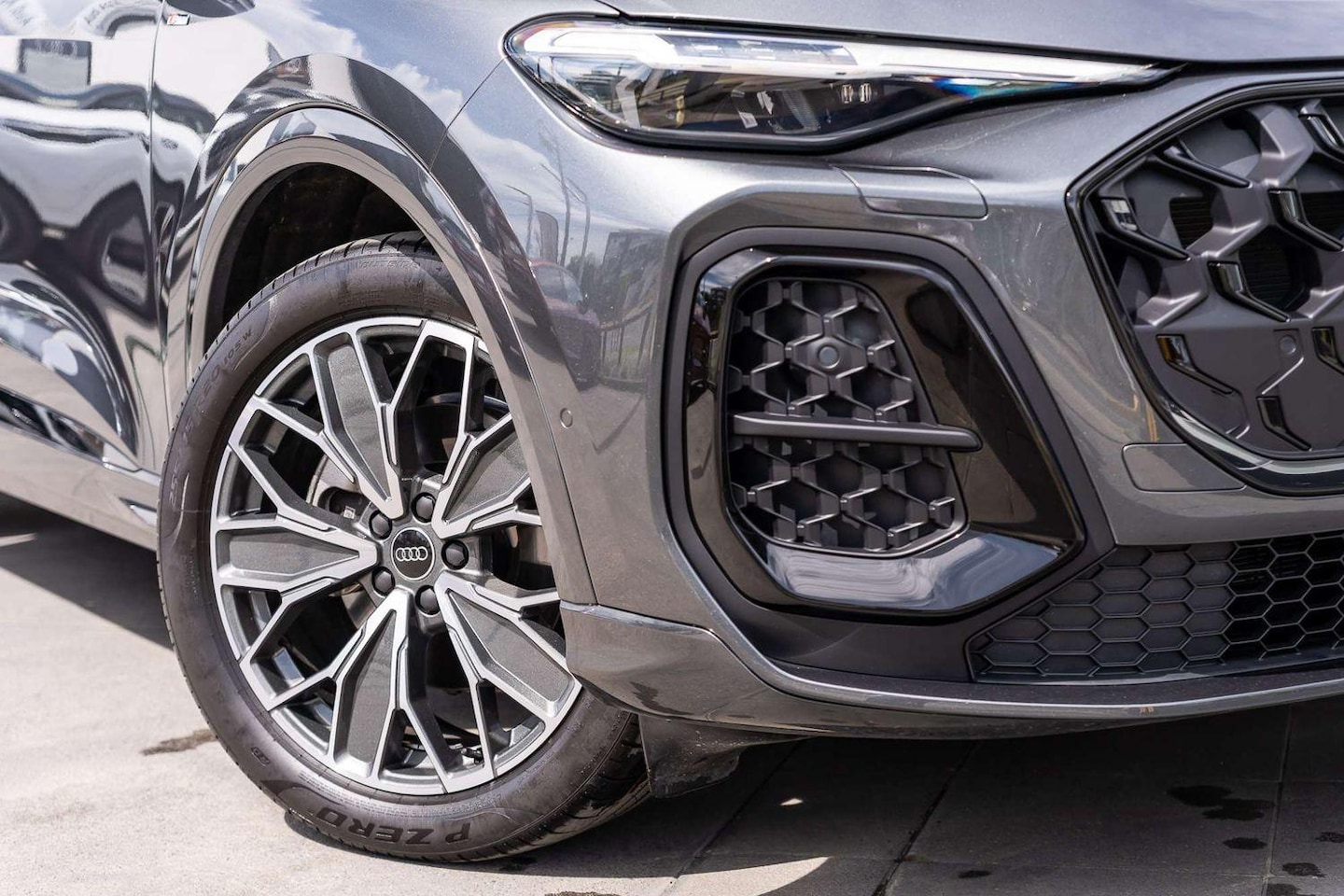 Image about Audi Q5 SUV TFSI quattro 200 kW sport