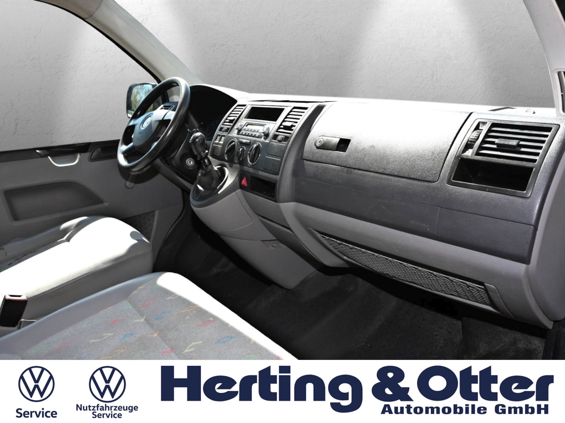 Volkswagen T5 Transporter Kasten kurzer Radstand