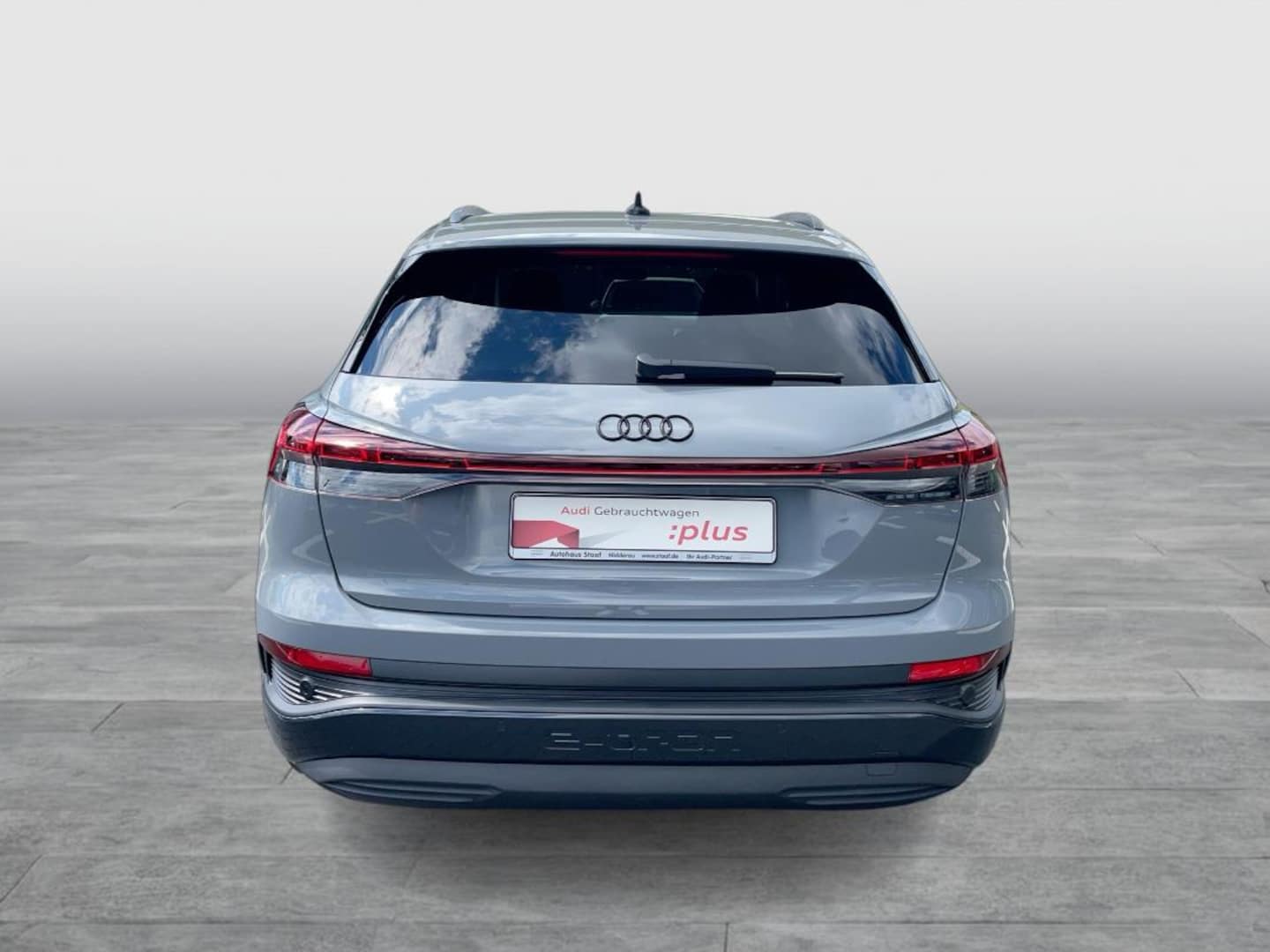Bild über Audi Q4 e-tron 45 e-tron - für weitere Informationen kontaktieren Sie den Audi Partner