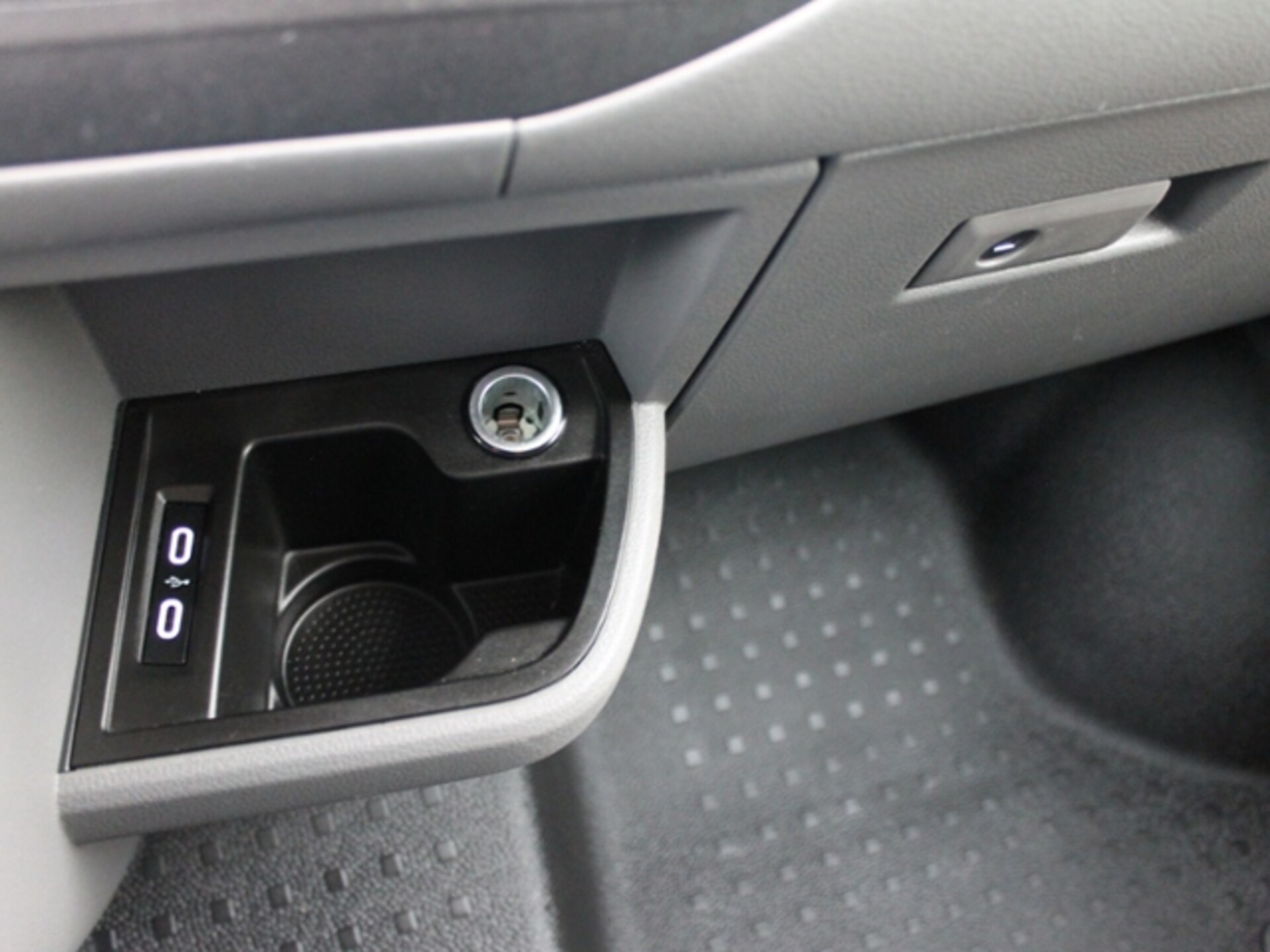 Volkswagen T6.1 Transporter Kasten kurzer Radstand