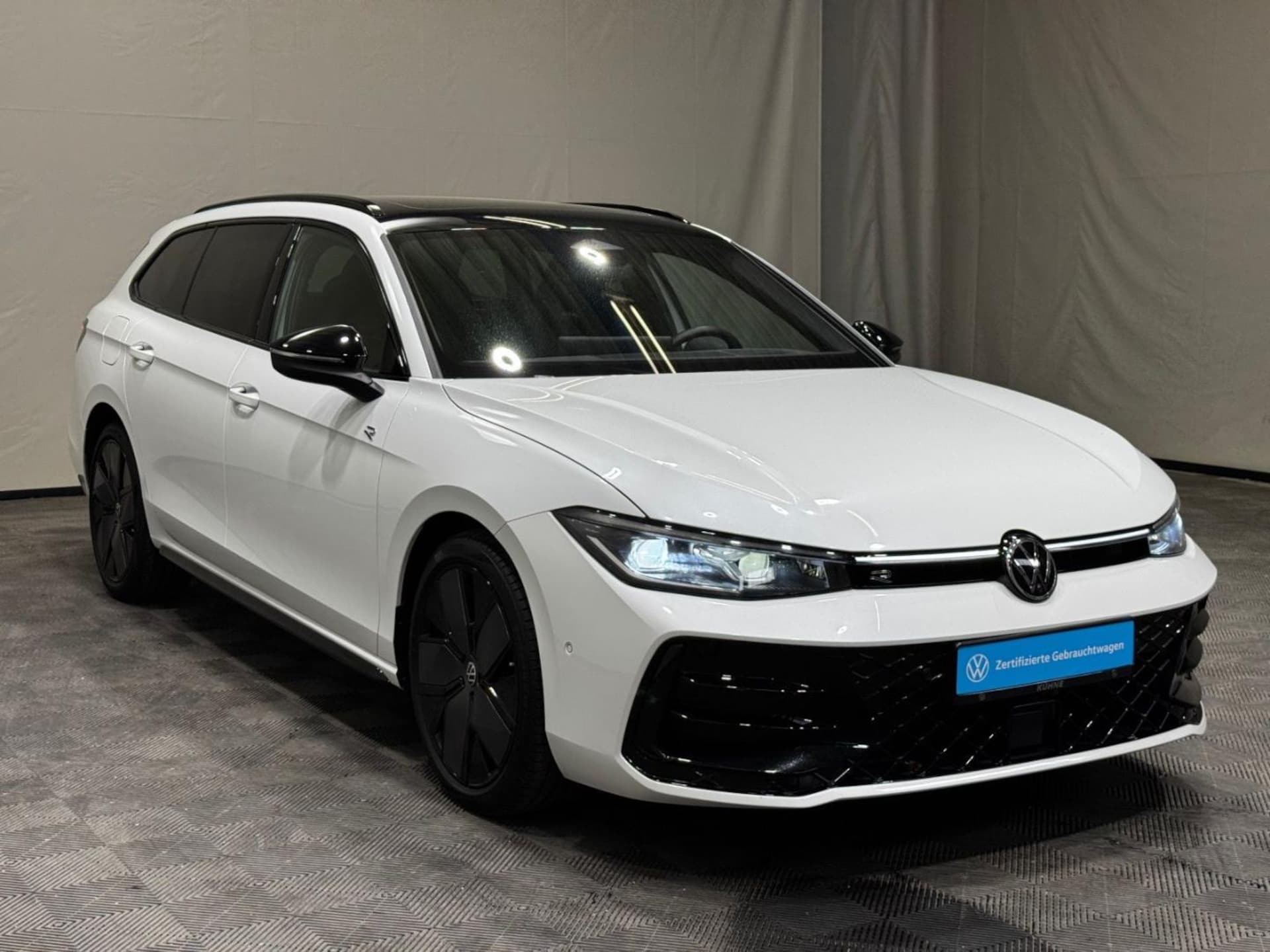 Volkswagen Passat R-Line