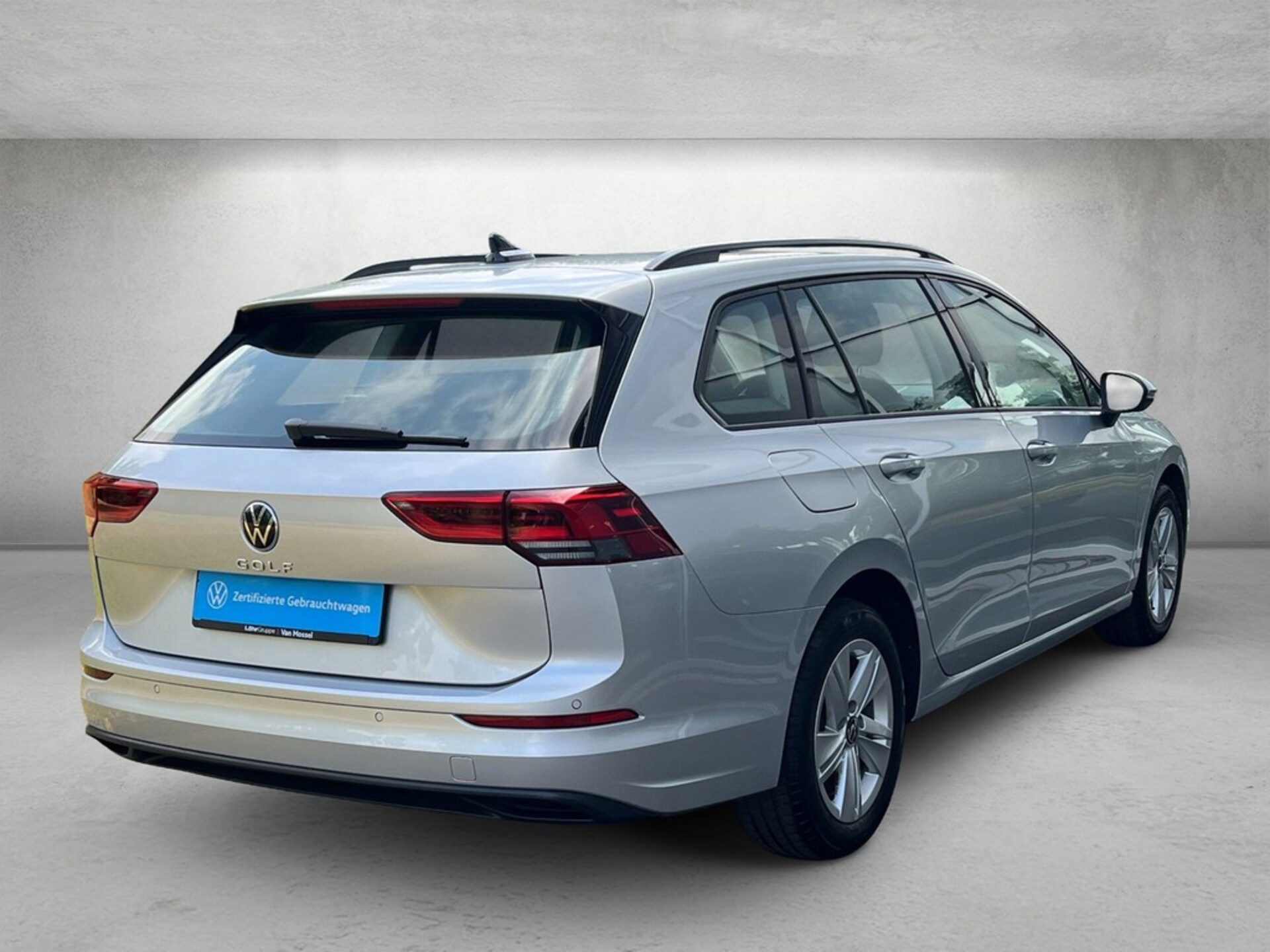 Volkswagen Golf Variant Life