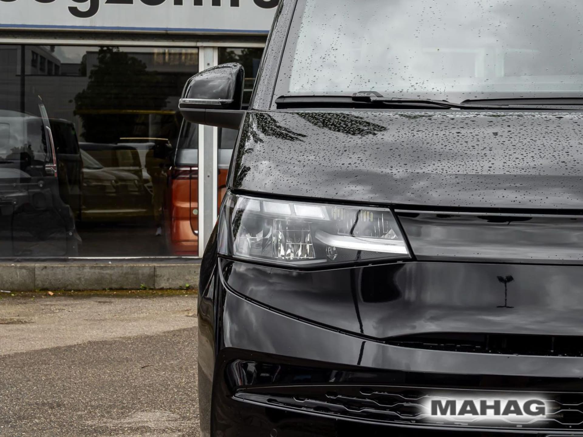 Volkswagen Multivan Basis-Modell