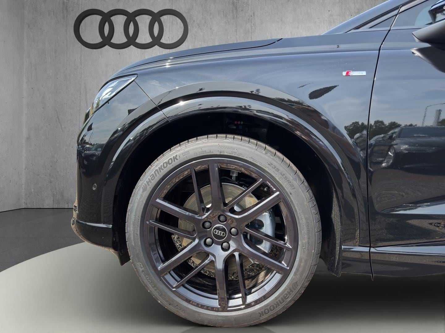 Bild über Audi Q4 SUV e-tron e-tron quattro performance 250 kW - für weitere Informationen kontaktieren Sie den Audi Partner