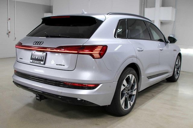 2022 Audi e-tron