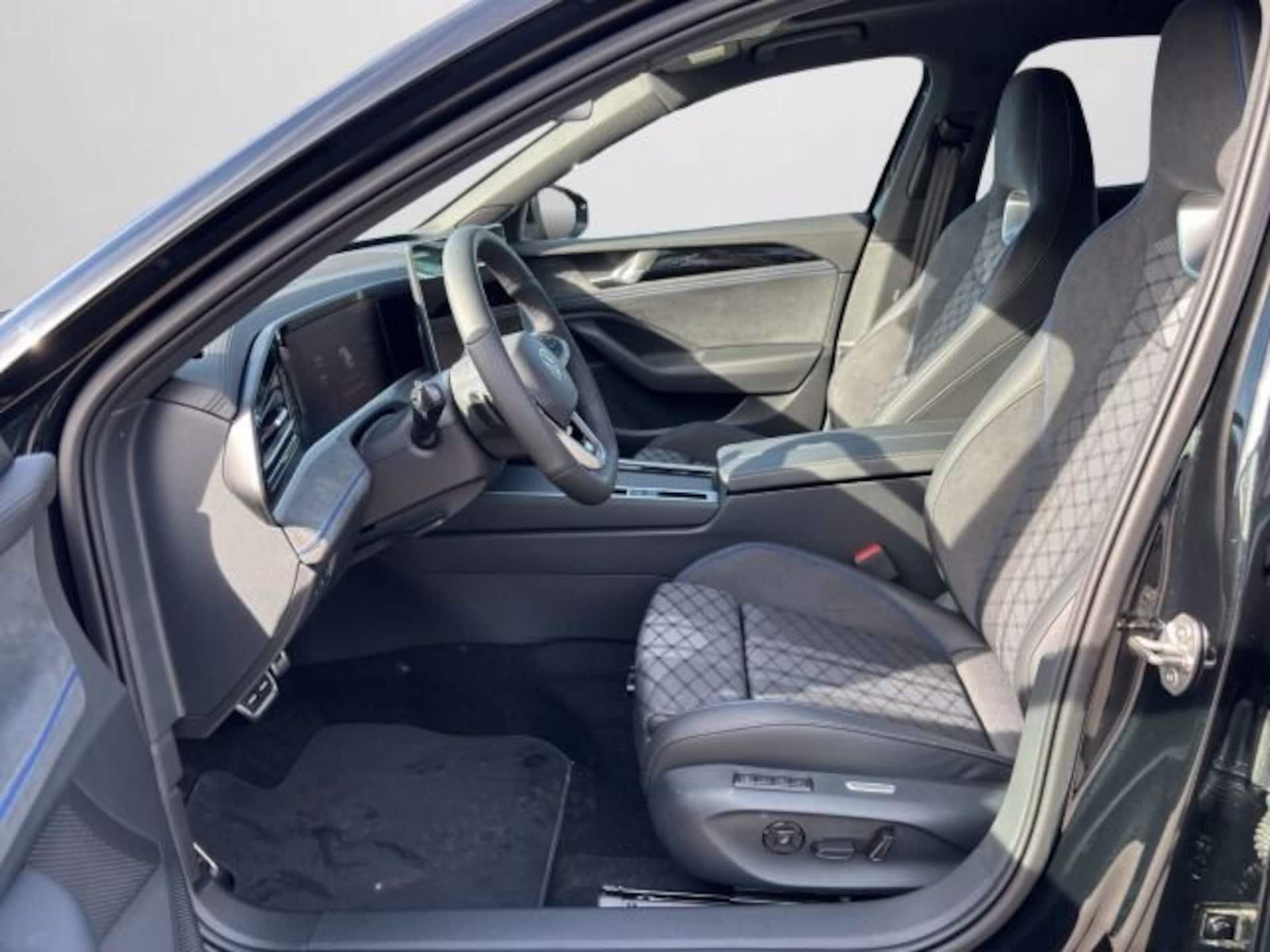 Volkswagen Passat R-Line