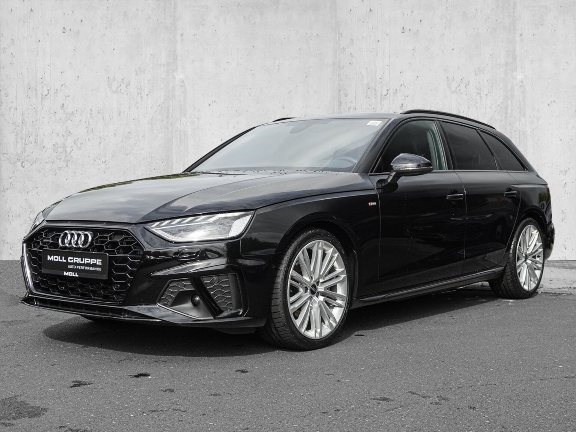 Audi A4 Avant S line