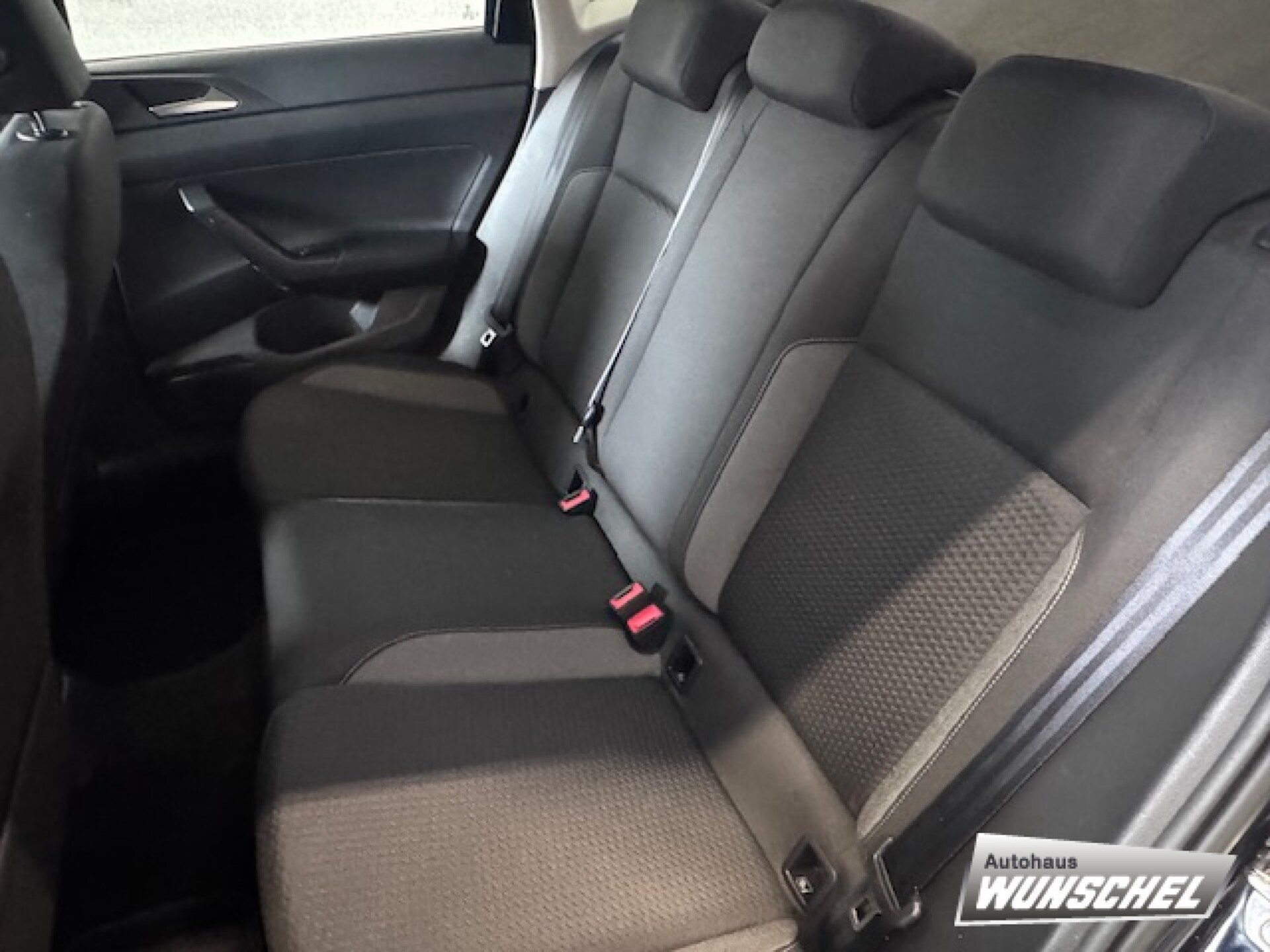 Volkswagen Polo Basis-Modell