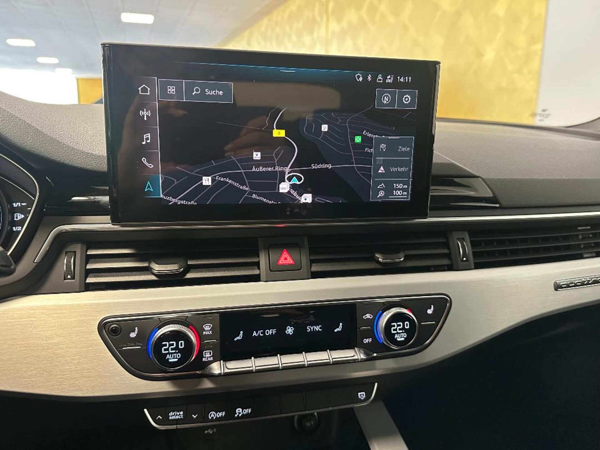 Audi A4 Avant S line