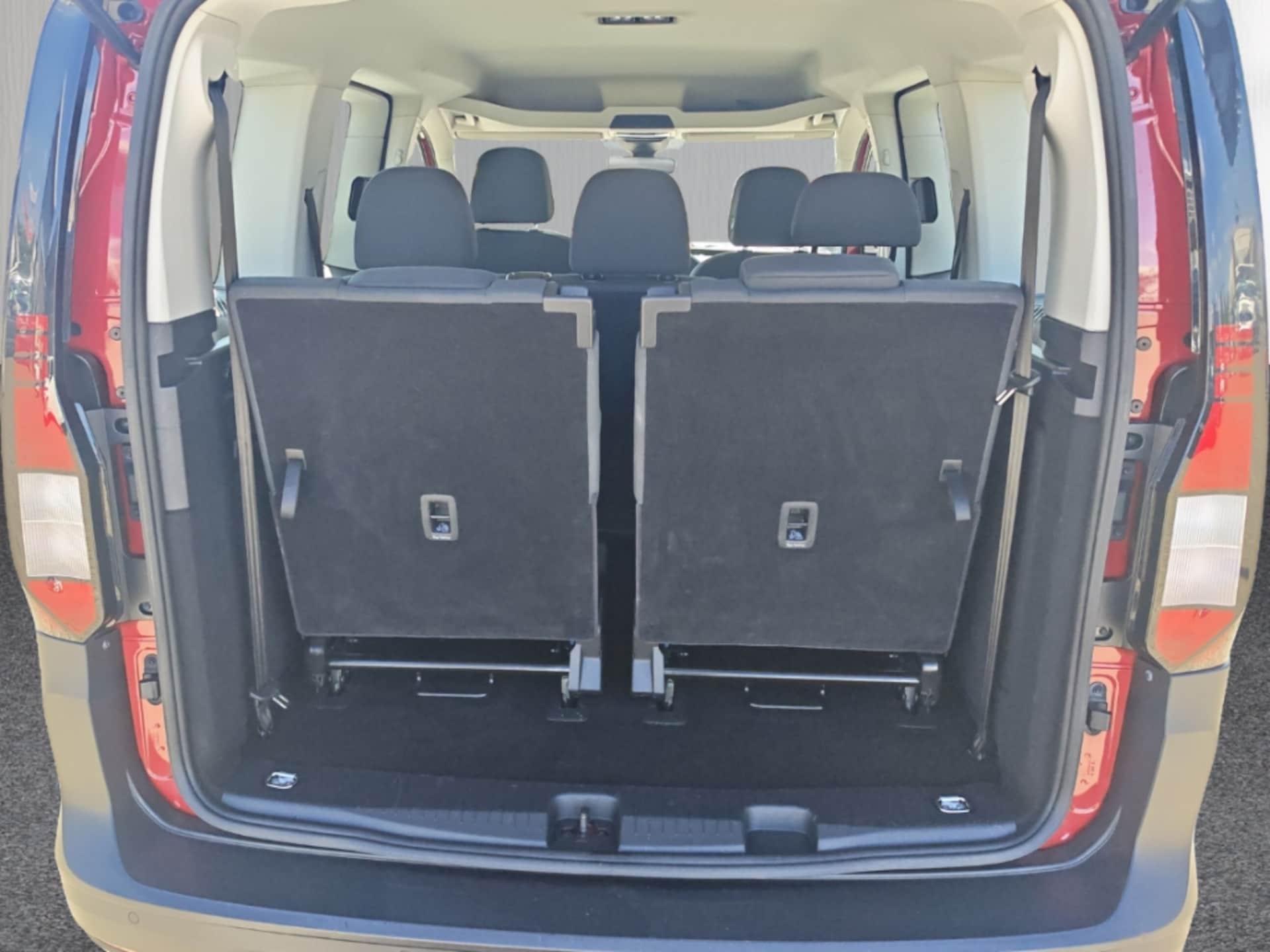 Volkswagen Caddy Basis-Modell