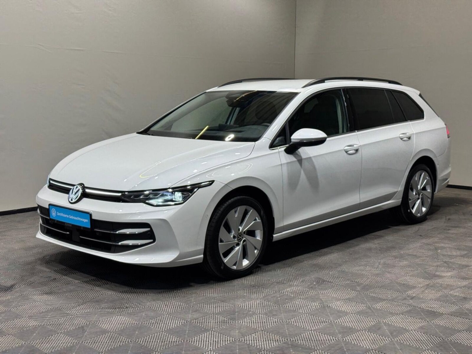 Volkswagen Golf Variant – Bild 2