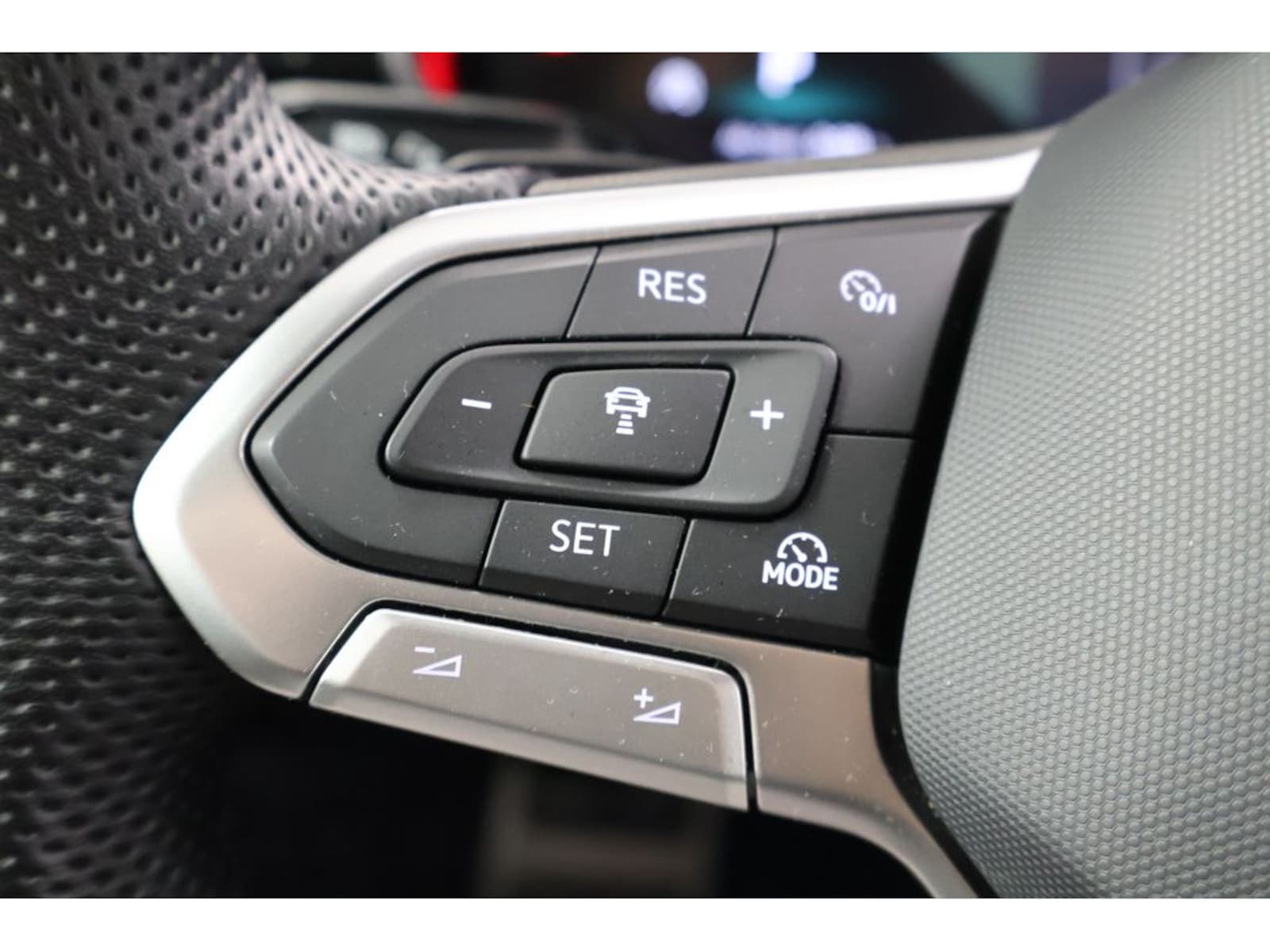 Volkswagen Touareg – Bild 19