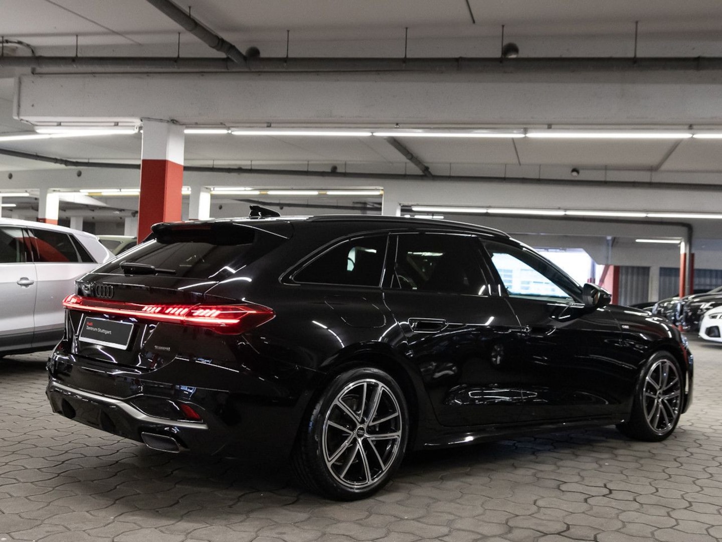 Bild über Audi A5 Avant TFSI quattro S tronic - für weitere Informationen kontaktieren Sie den Audi Partner