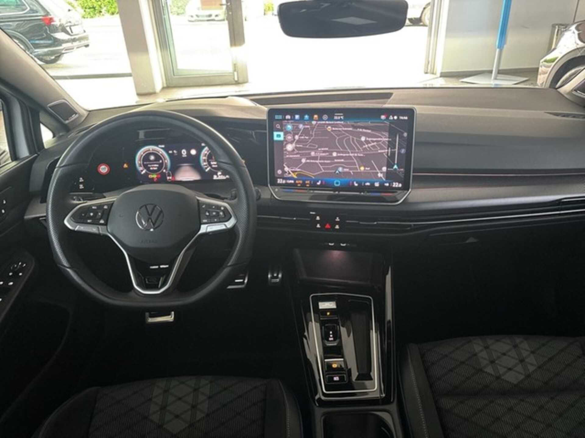 Volkswagen Golf R-Line