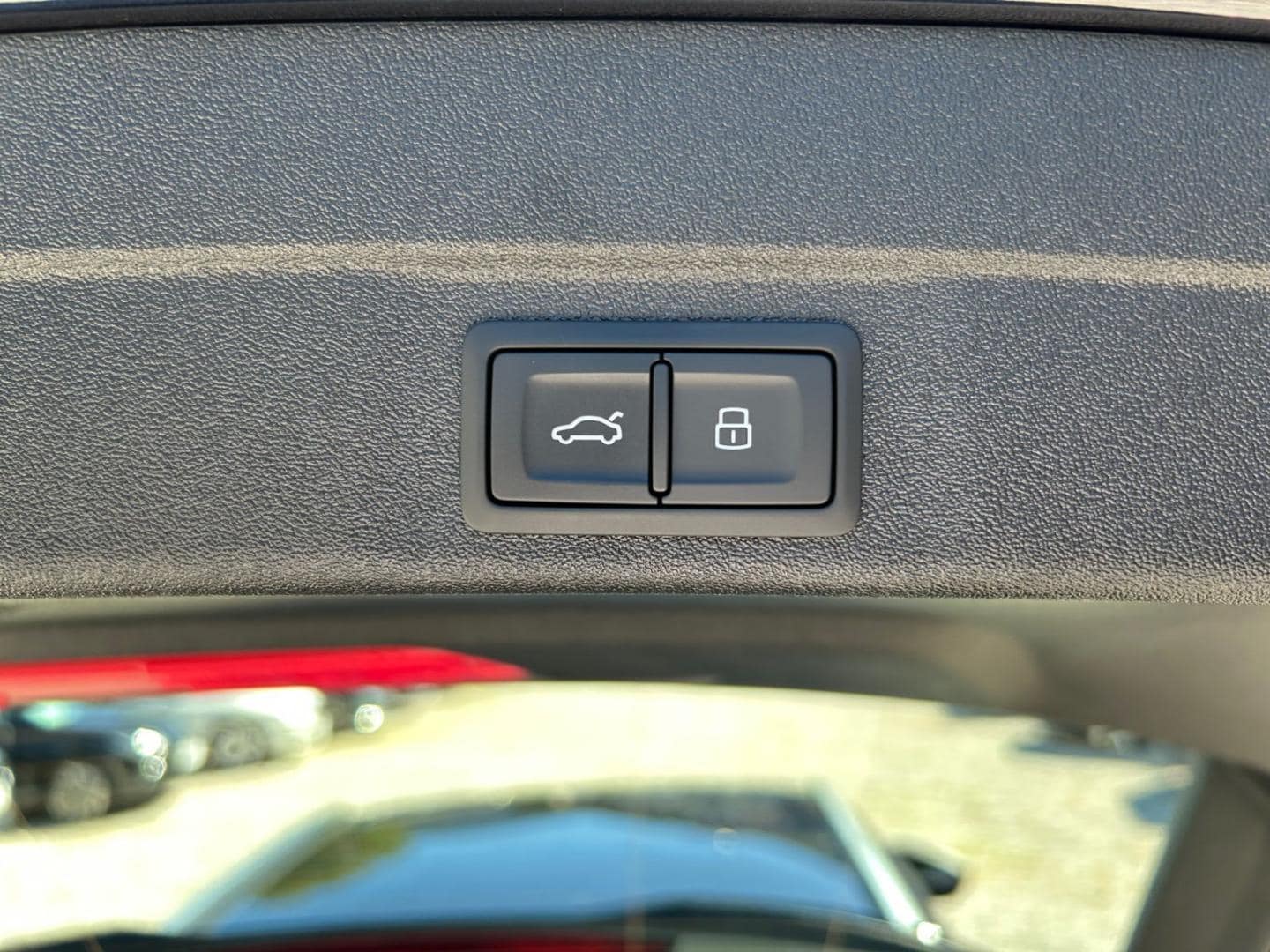 Bild über Audi A5 Avant TDI 150 kW S tronic - für weitere Informationen kontaktieren Sie den Audi Partner
