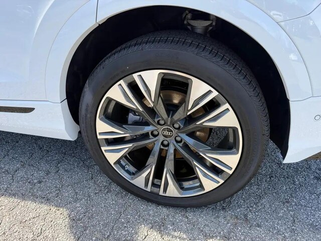 2026 Audi Q8 Premium Plus - Photo 22