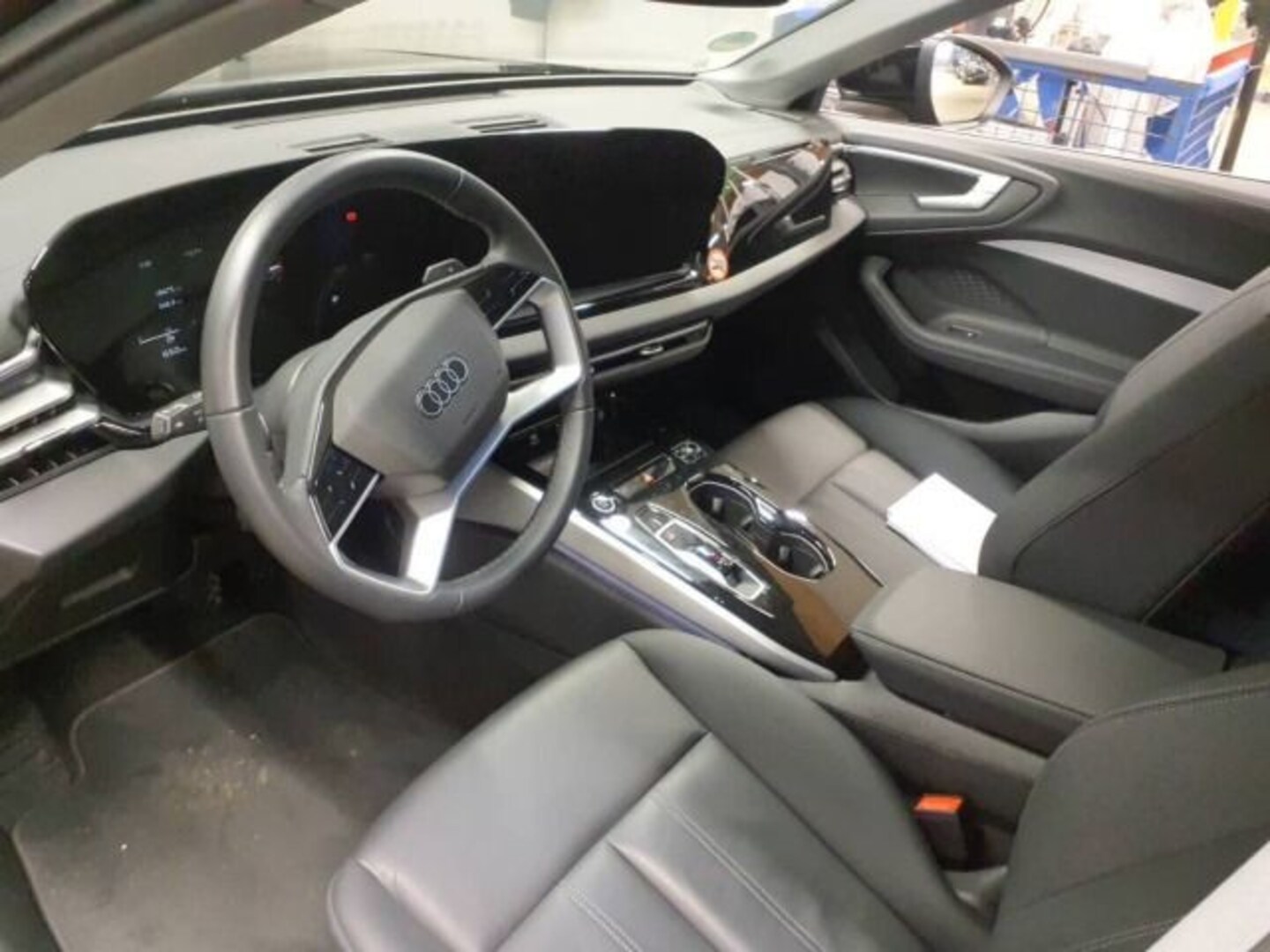 Bild über Audi A5 Avant TDI 150 kW S tronic - für weitere Informationen kontaktieren Sie den Audi Partner