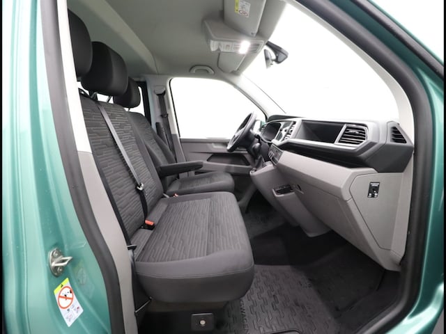 Volkswagen T6.1 Caravelle larger