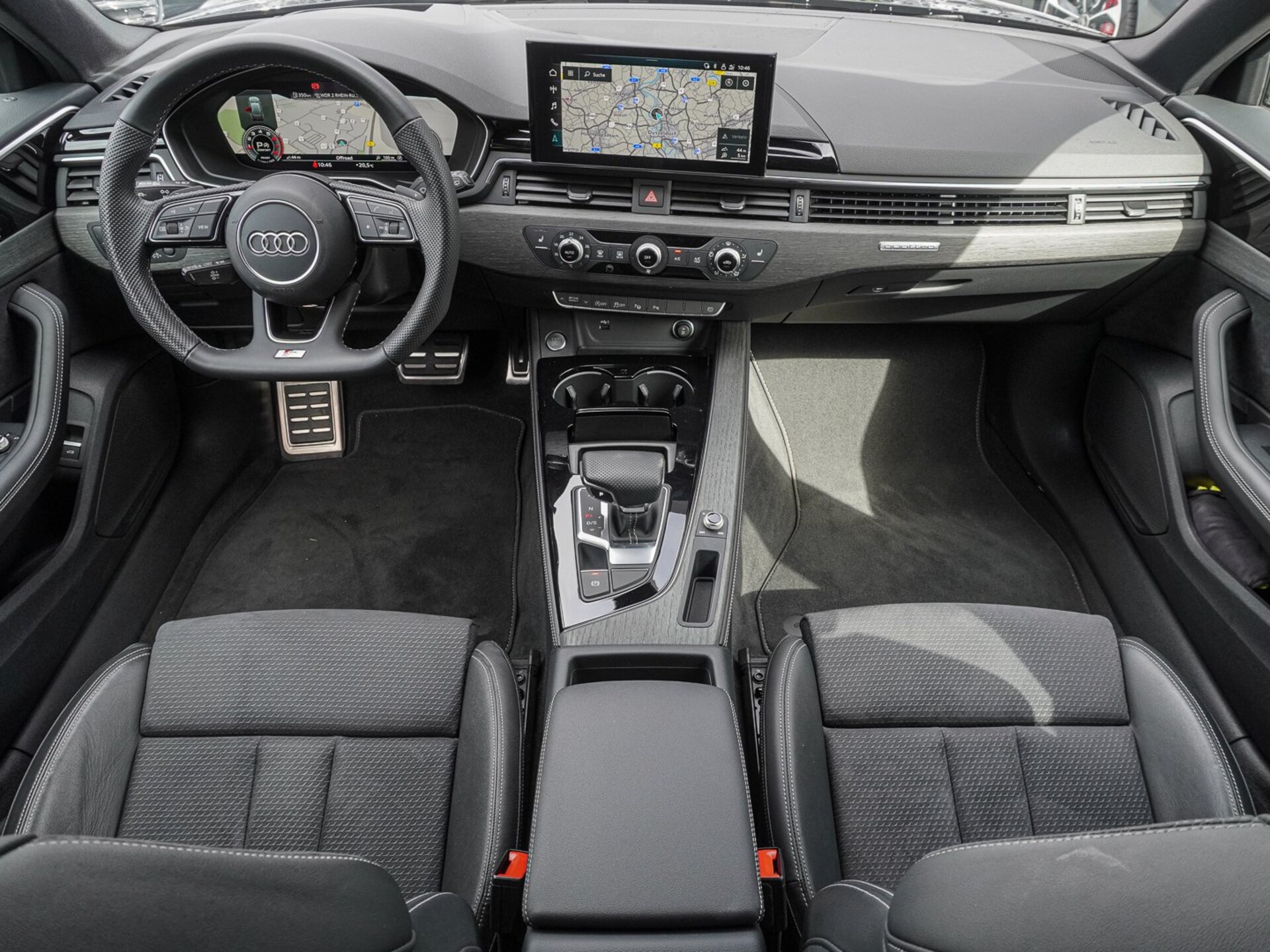 Audi A4 Avant S line