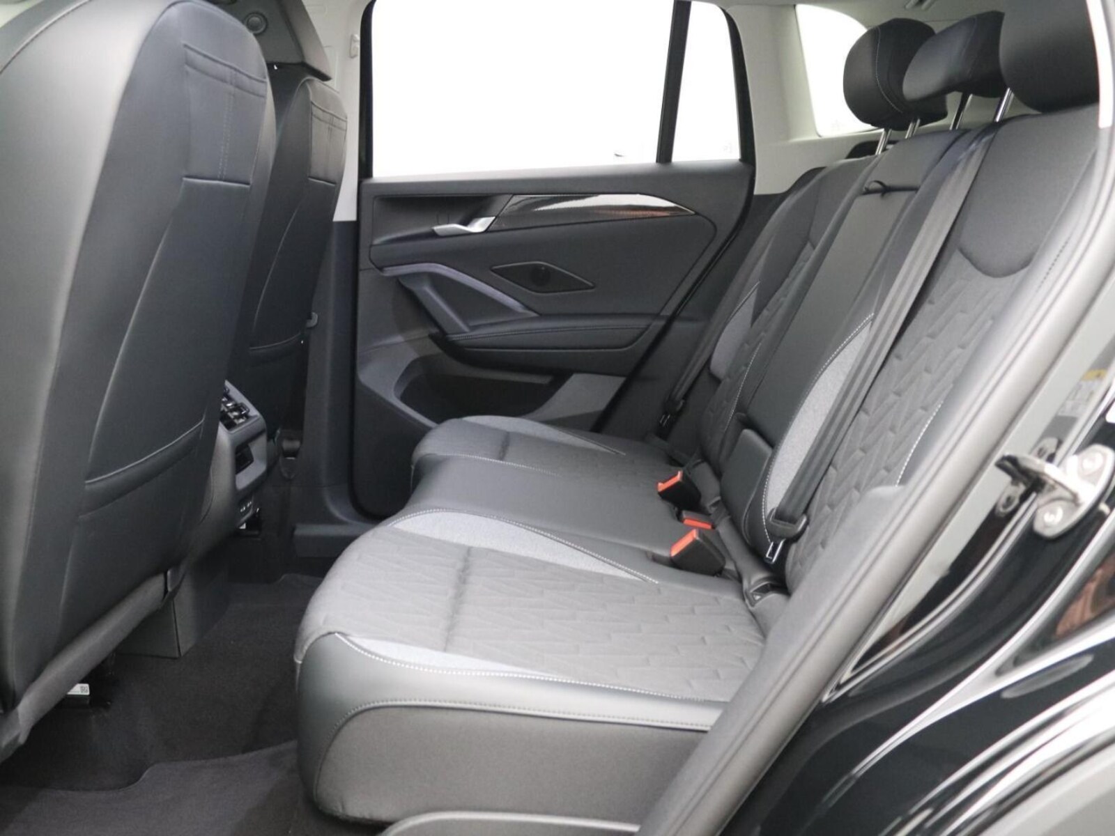 Volkswagen Tiguan – Bild 14