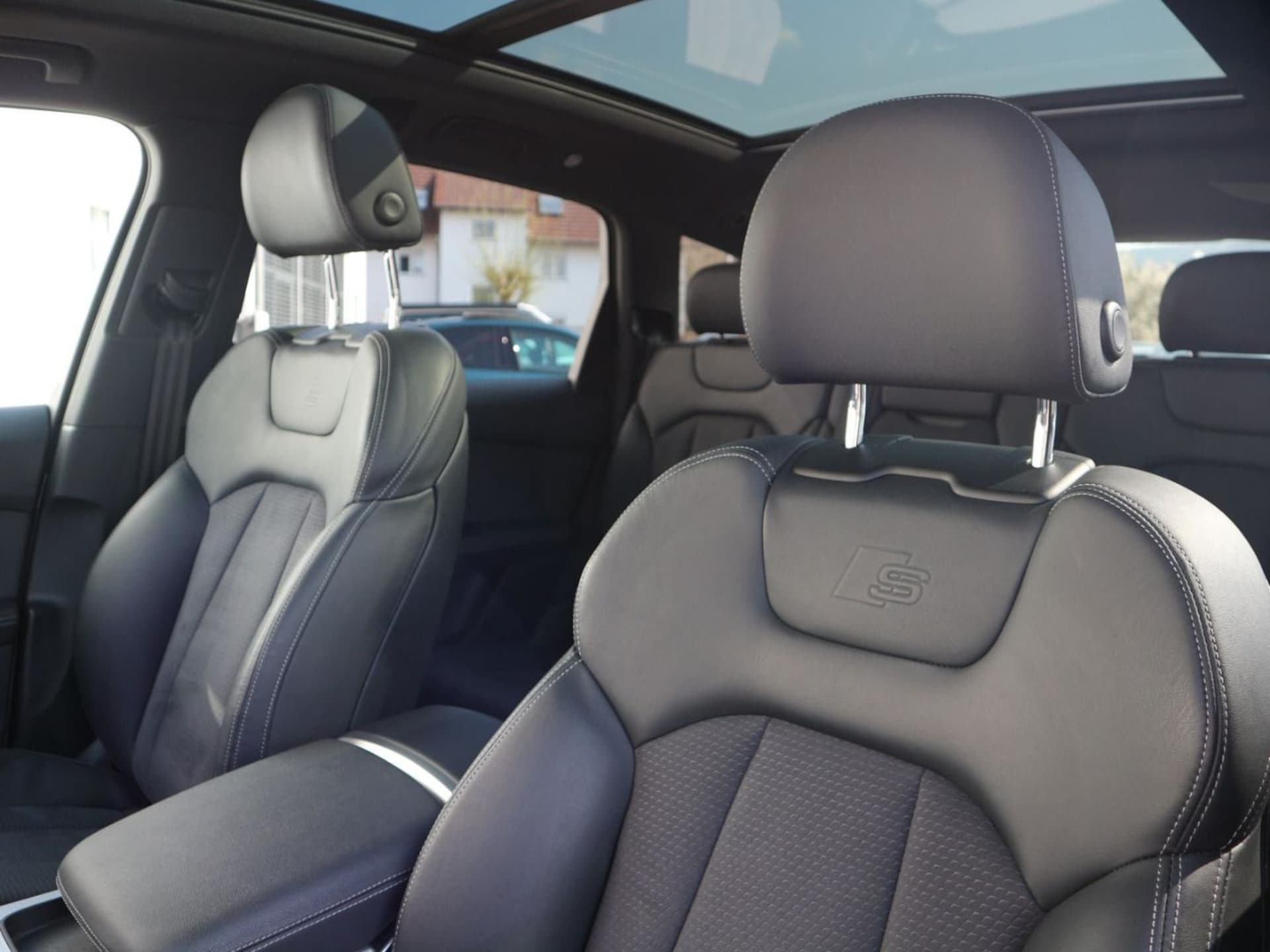 Audi Q7 SUV TFSI e S line