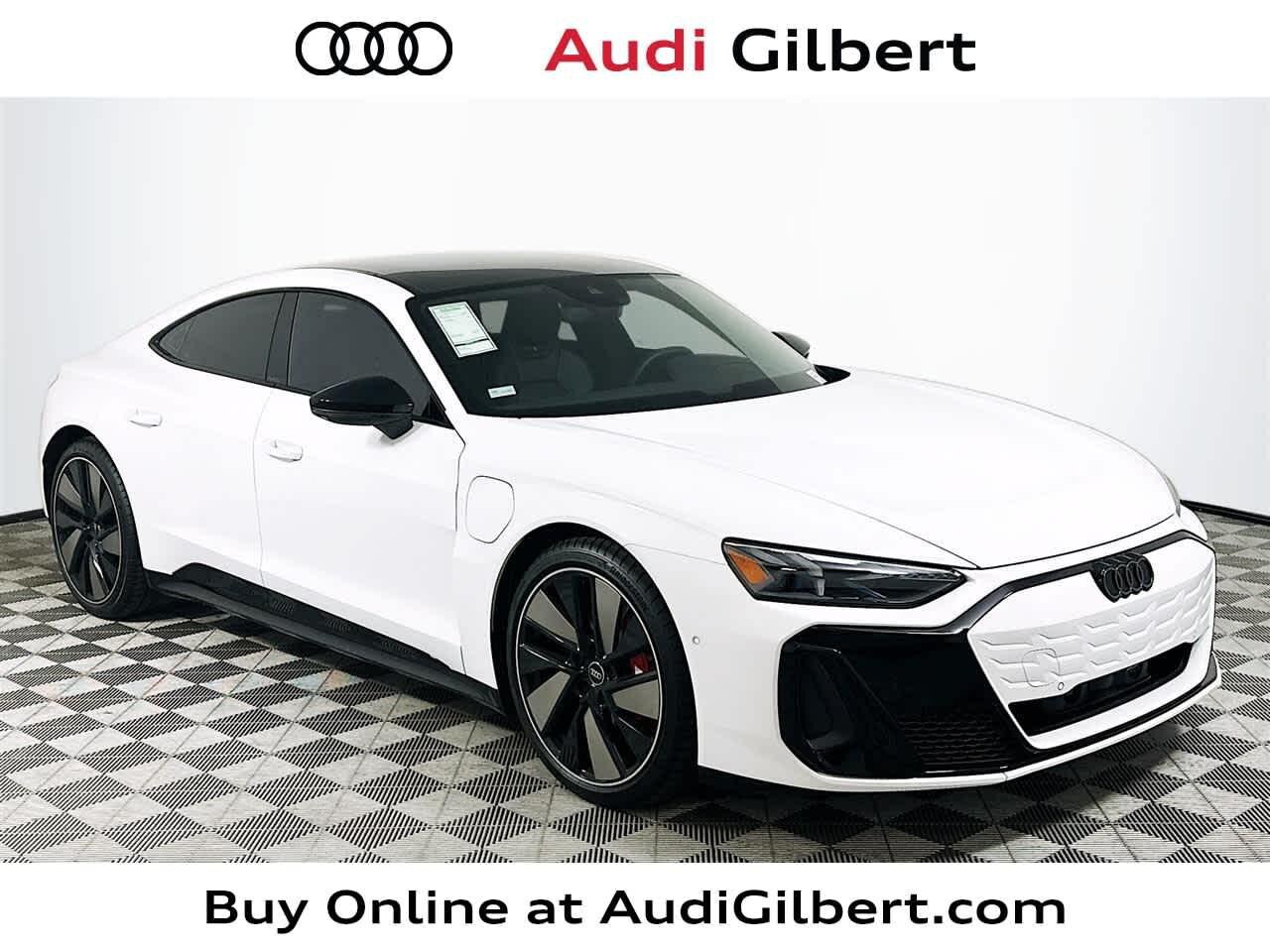 Audi ページ 2026 Audi S e-tron GT Prestige | CarEdge | CarEdge