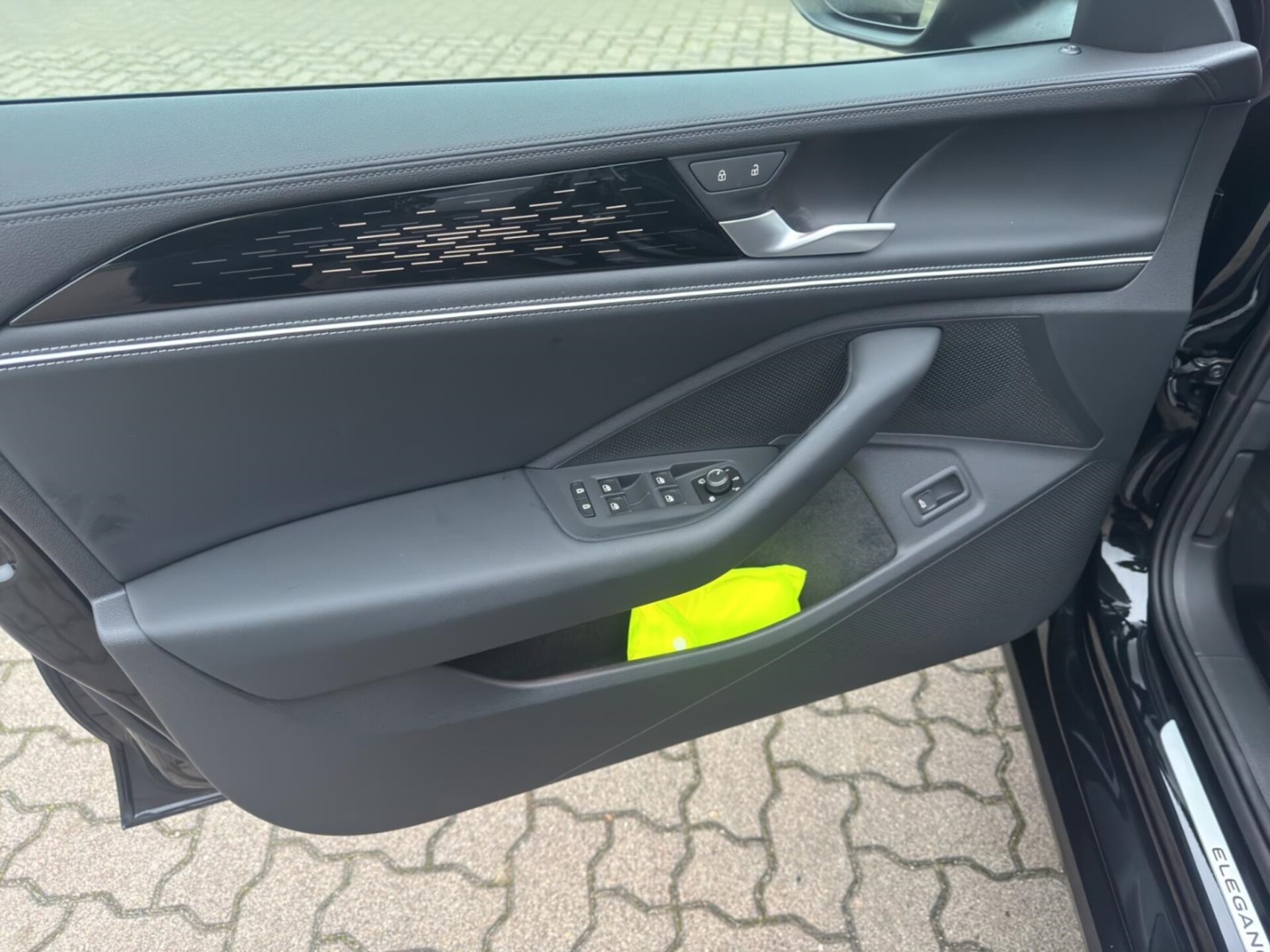 Volkswagen Passat Elegance