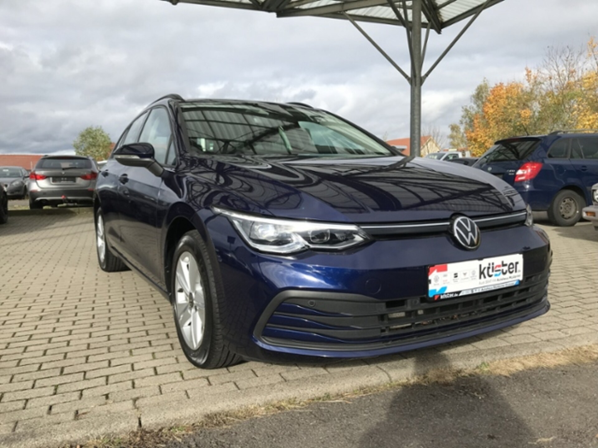 Volkswagen Golf Variant Life