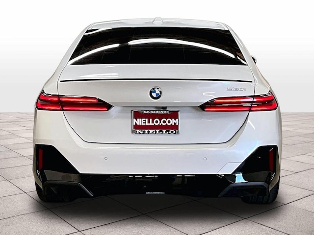 2026 BMW 530i