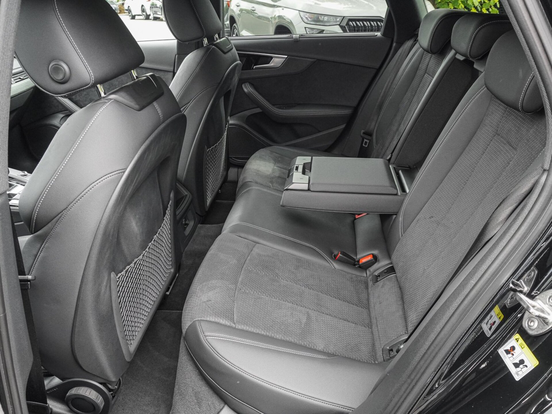 Audi A4 Avant S line
