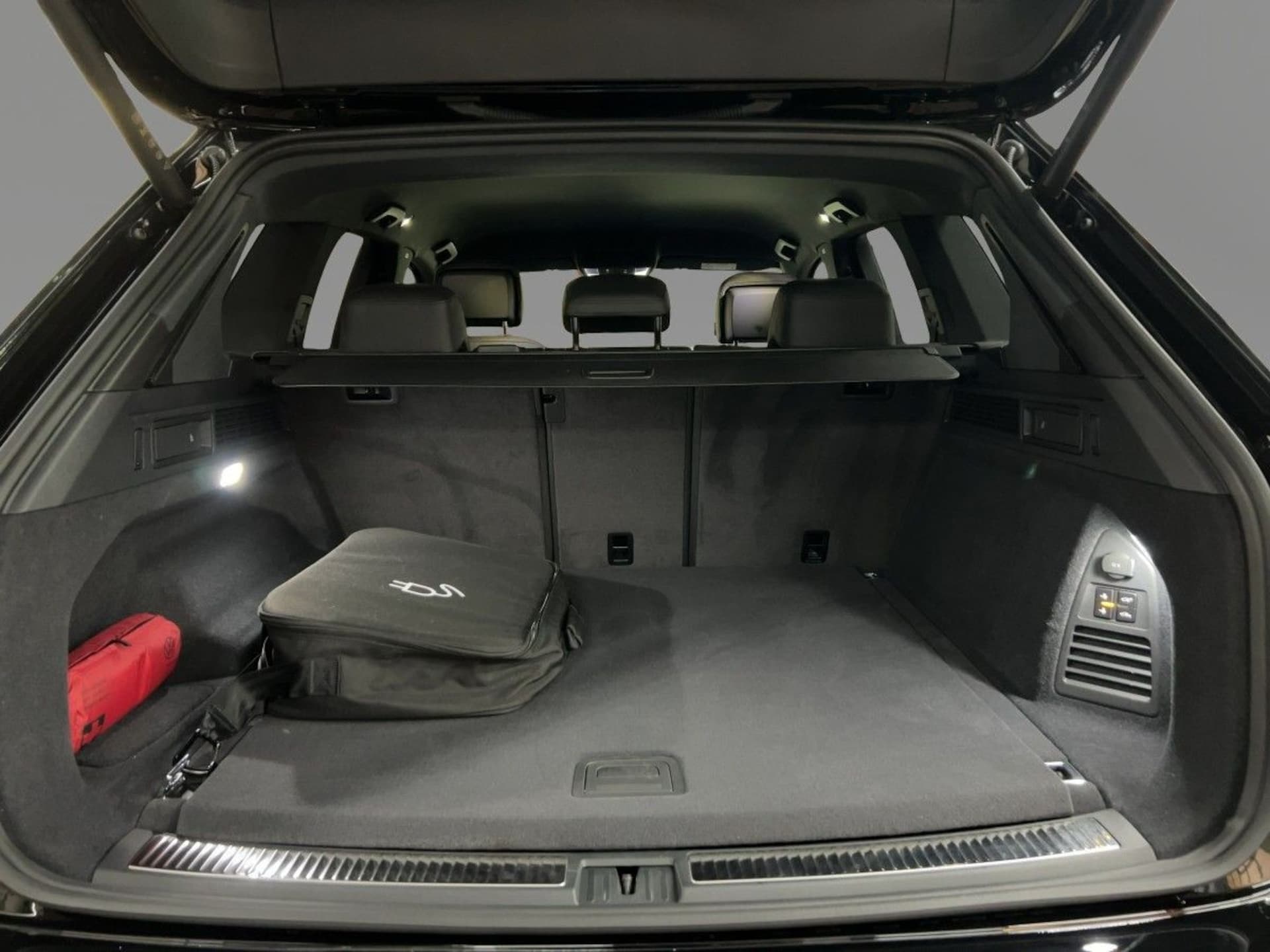 Volkswagen Touareg R