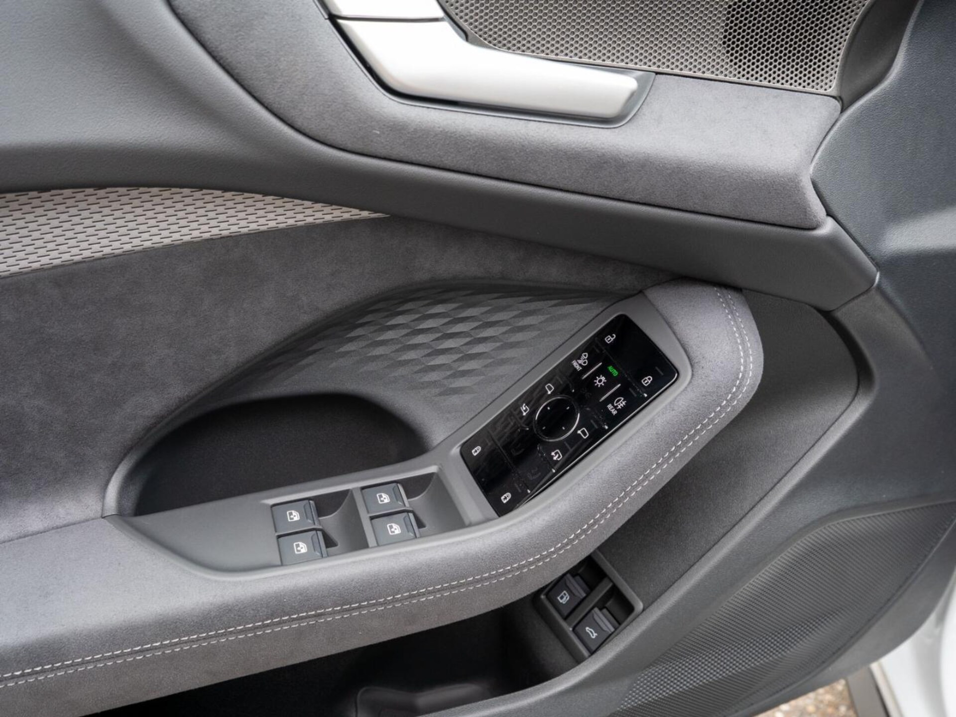 Audi A5 Avant e-hybrid